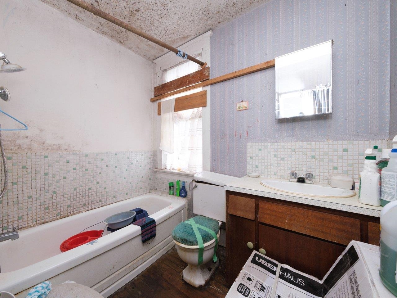 Listing image of 418 E KEITH ROAD