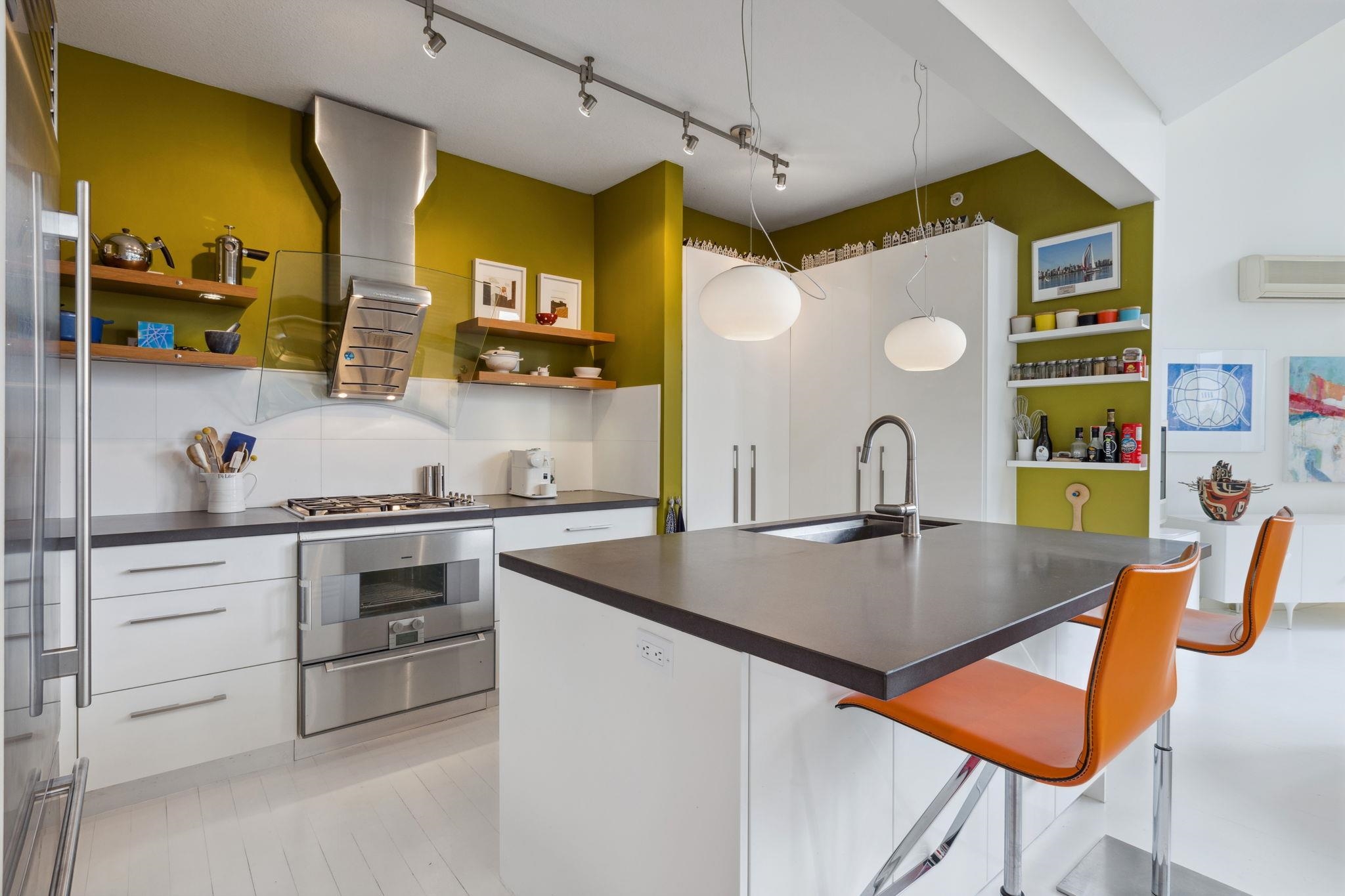 Listing image of 501 560 RAVEN WOODS DRIVE
