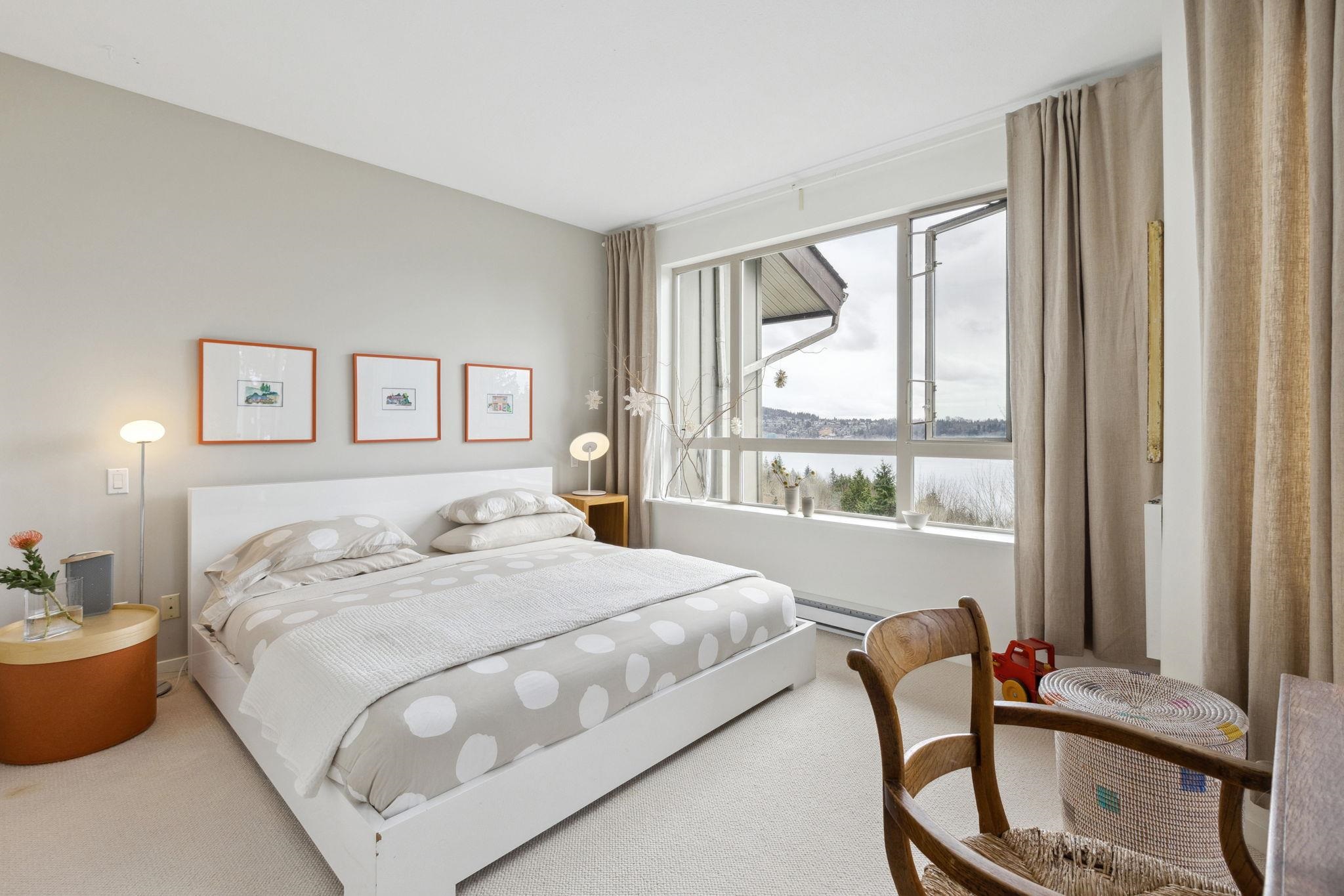 Listing image of 501 560 RAVEN WOODS DRIVE