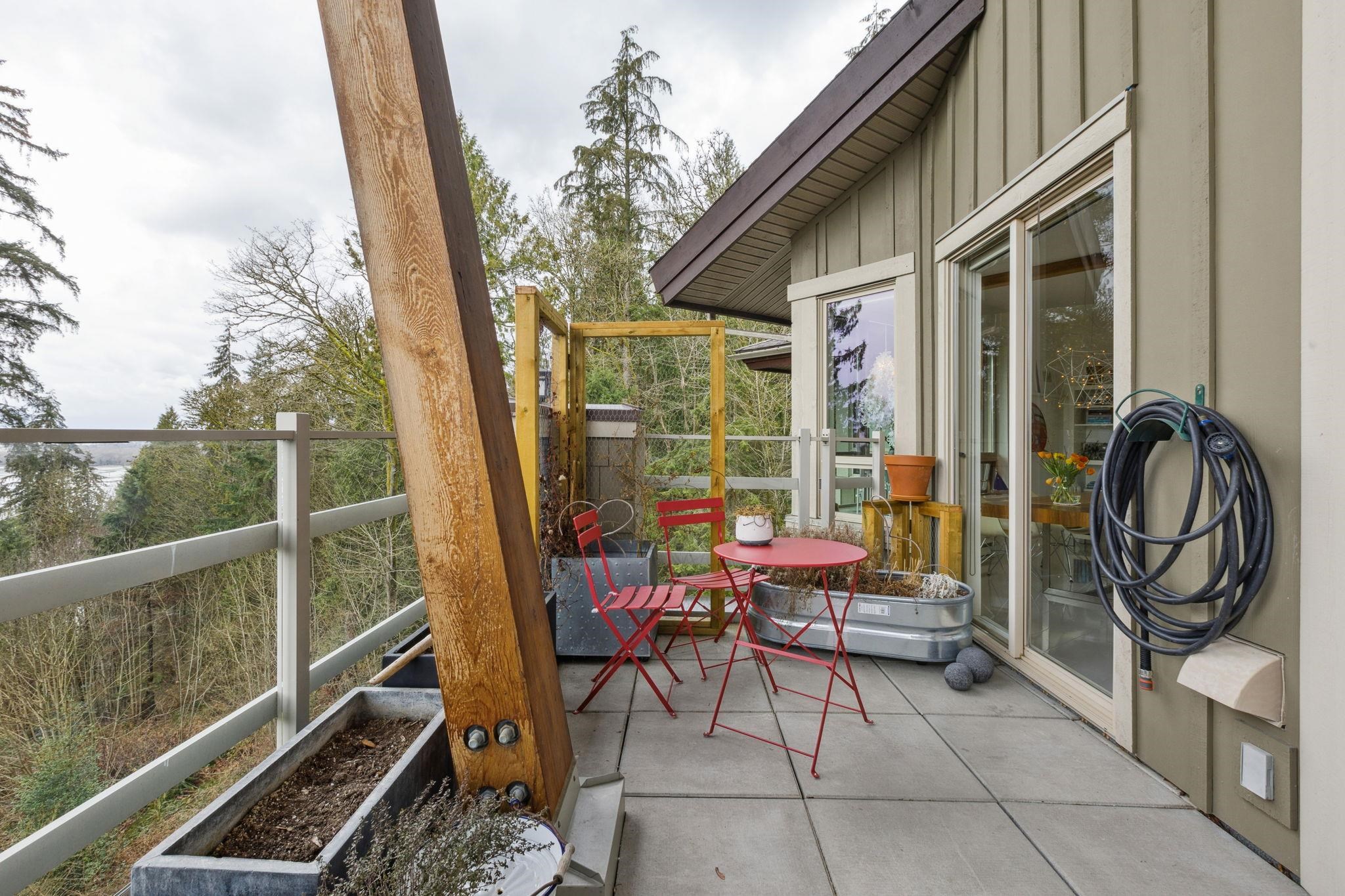 Listing image of 501 560 RAVEN WOODS DRIVE