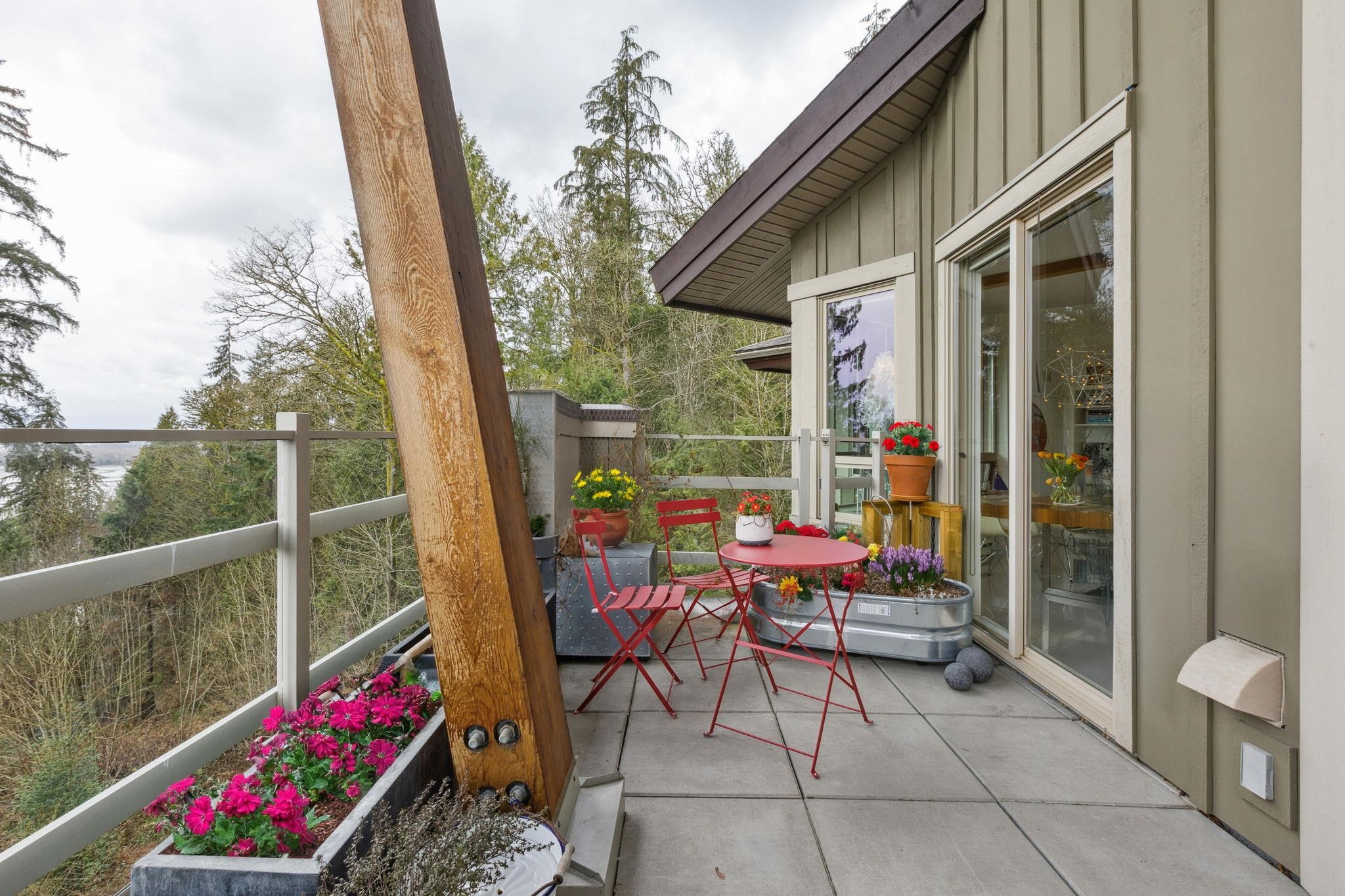 Listing image of 501 560 RAVEN WOODS DRIVE