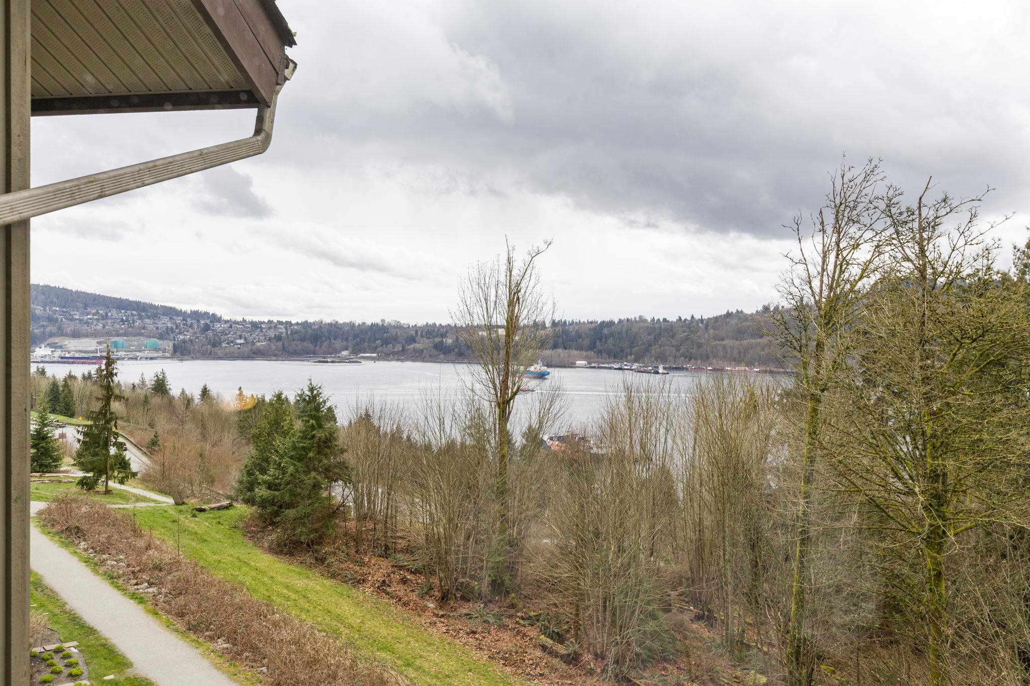 Listing image of 501 560 RAVEN WOODS DRIVE