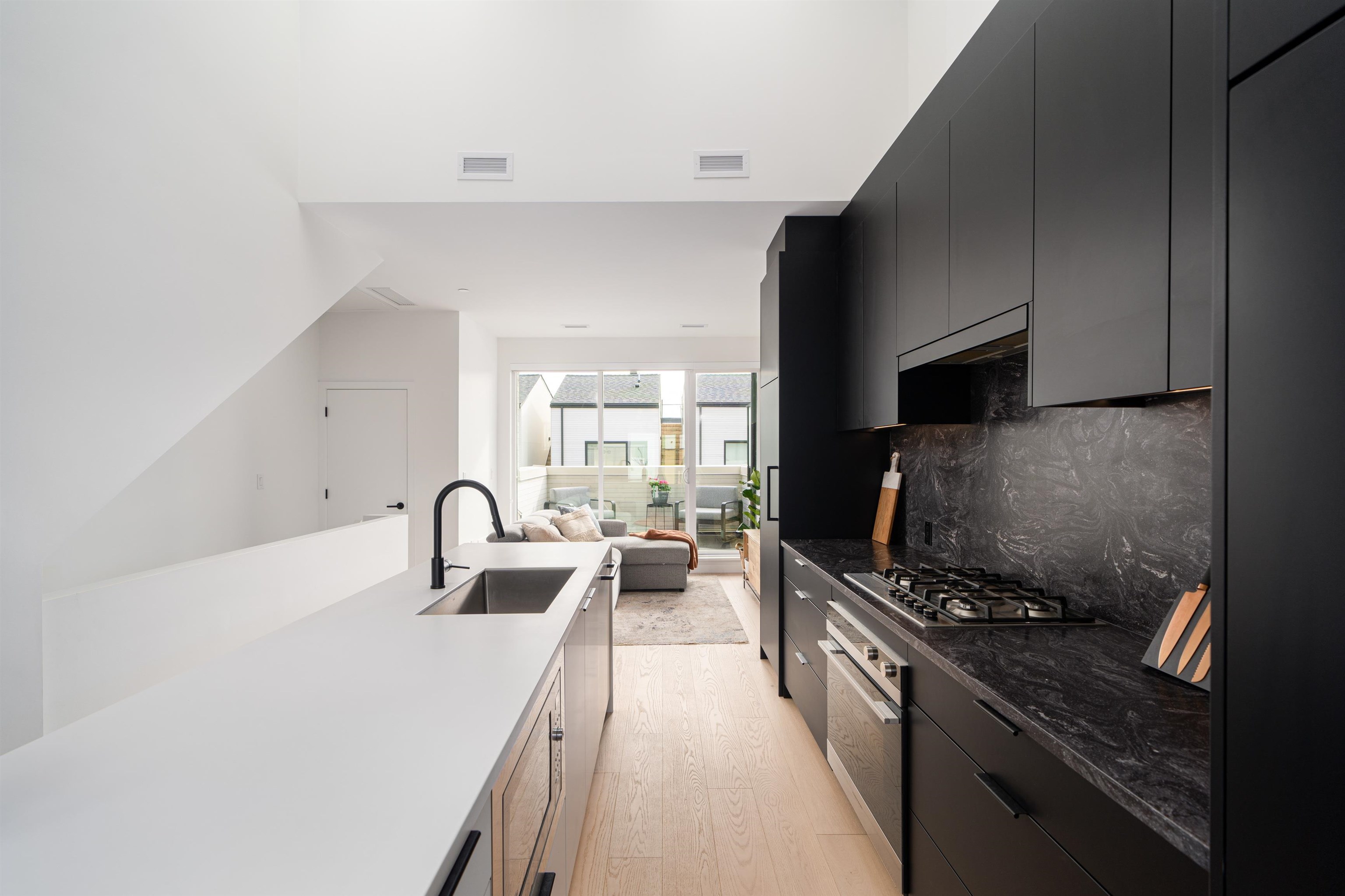 Listing image of 228 650 E 2ND STREET