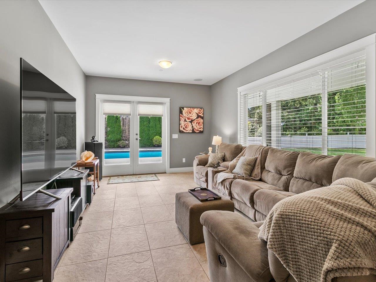 Listing image of 320 MOYNE DRIVE