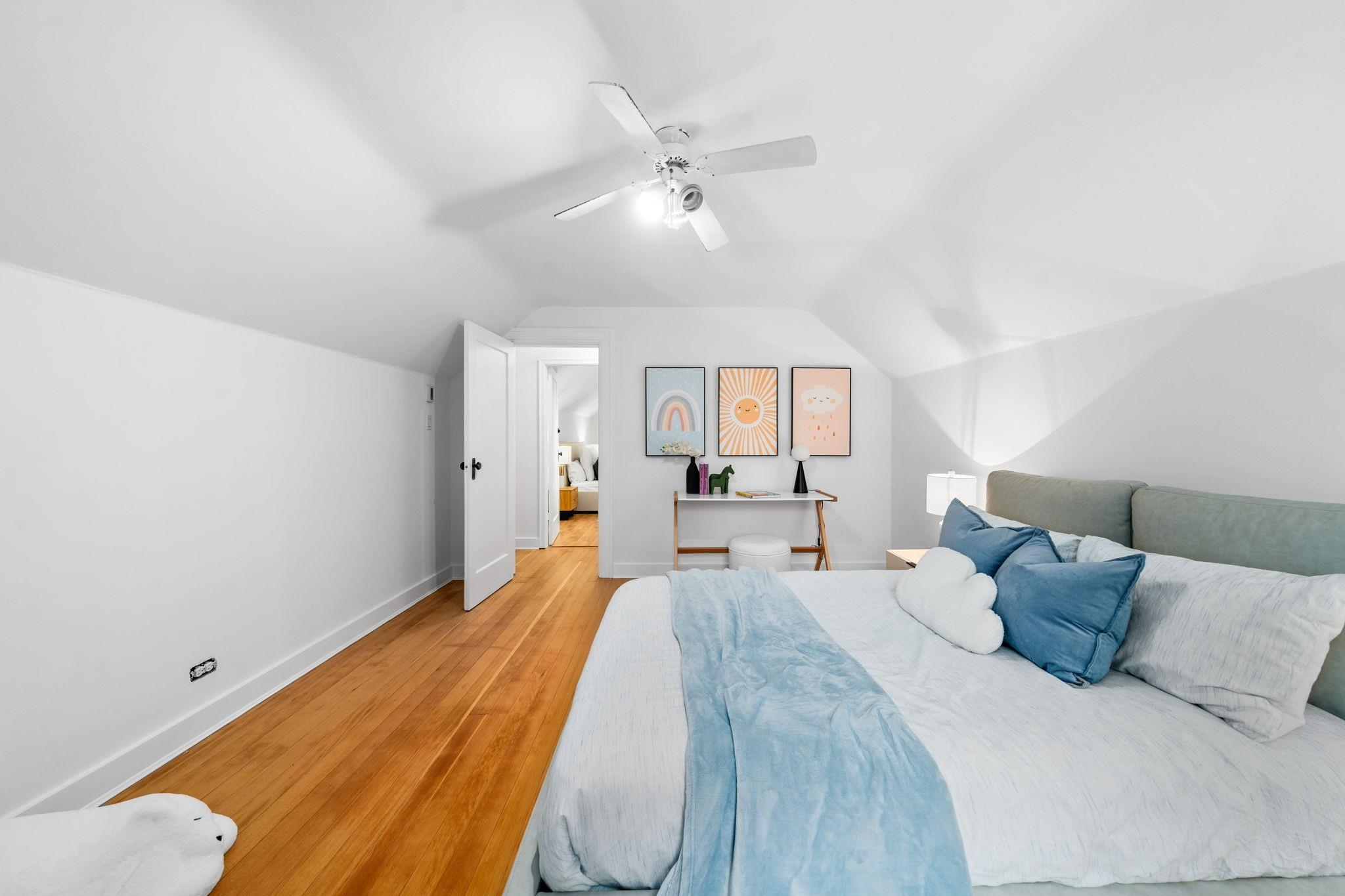 Listing image of 1183 W 21ST STREET