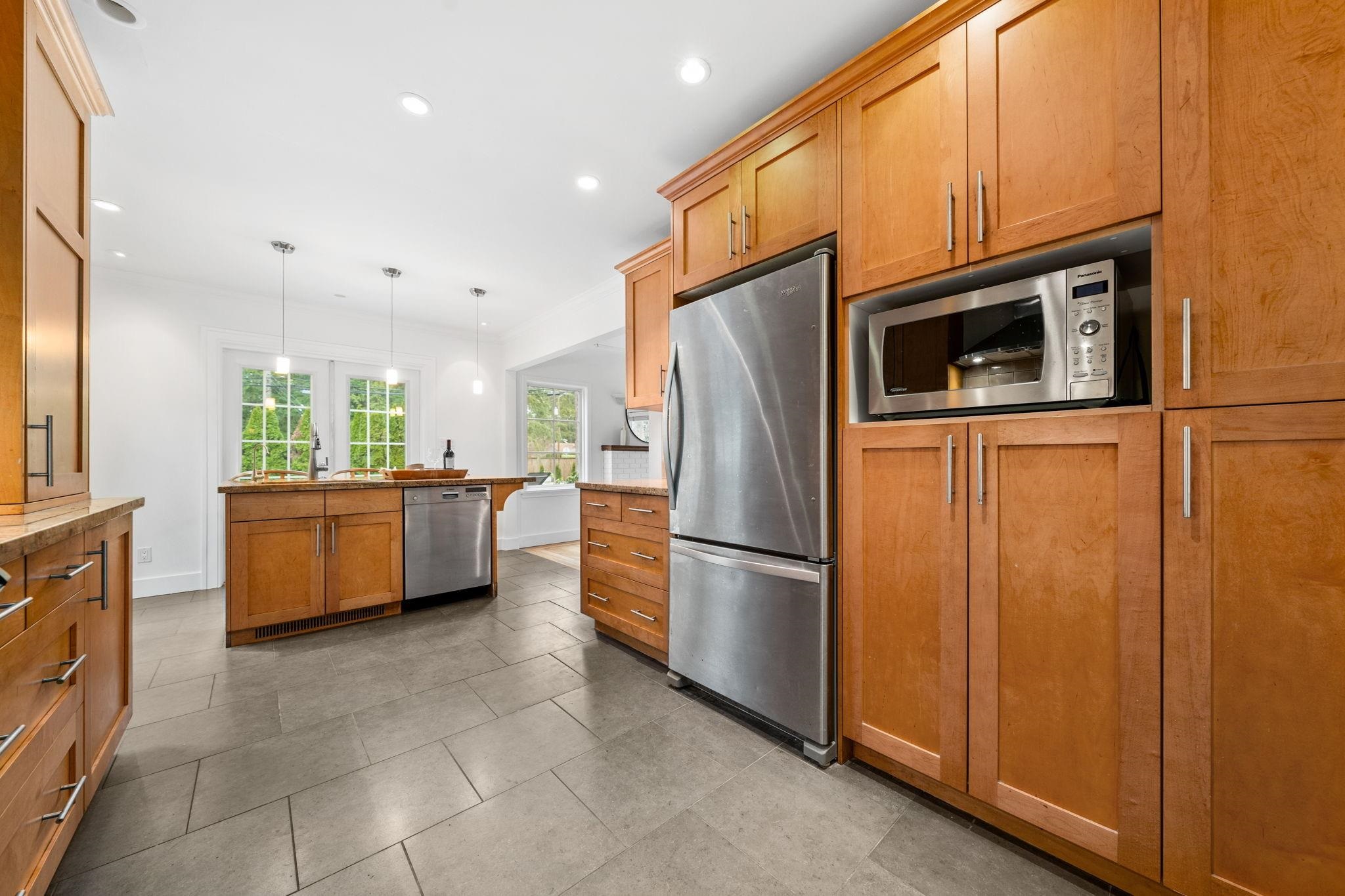 Listing image of 1183 W 21ST STREET