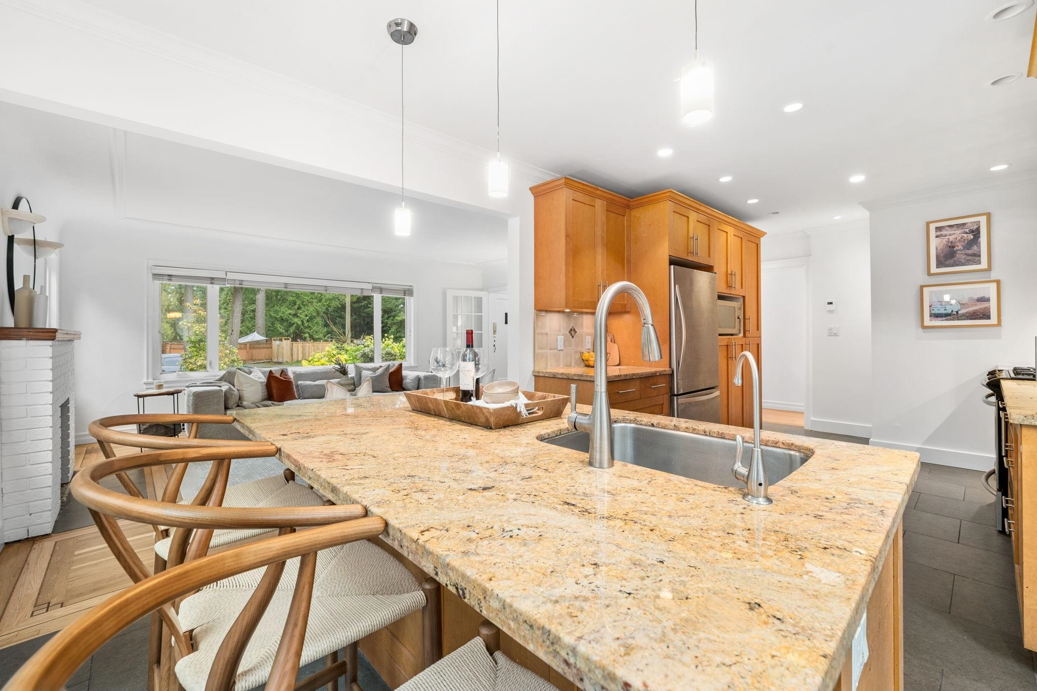 Listing image of 1183 W 21ST STREET