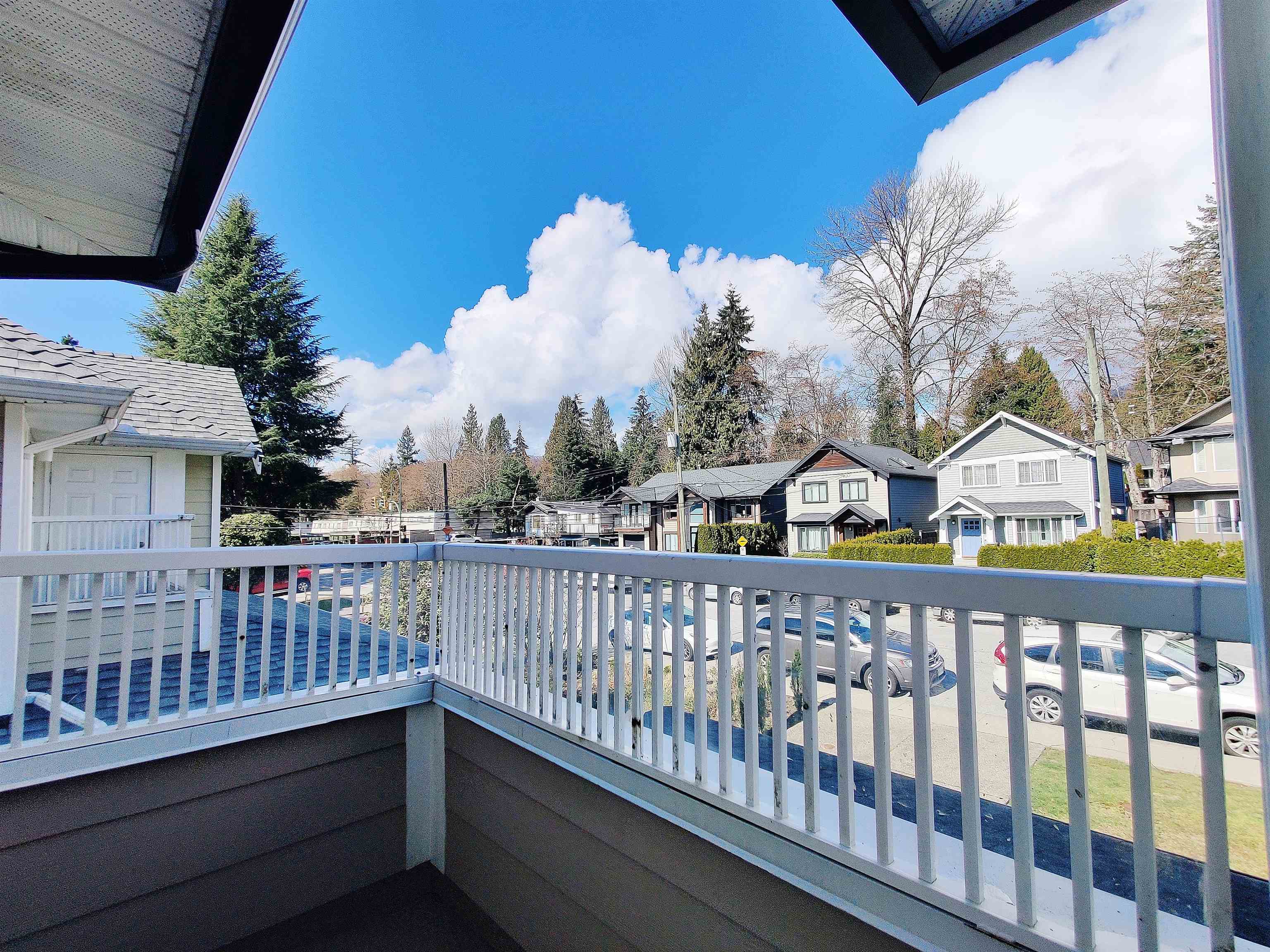 Listing image of 561 W 28TH STREET