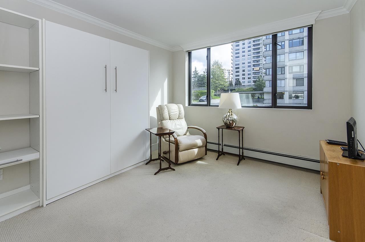 Listing image of 203 2108 ARGYLE AVENUE