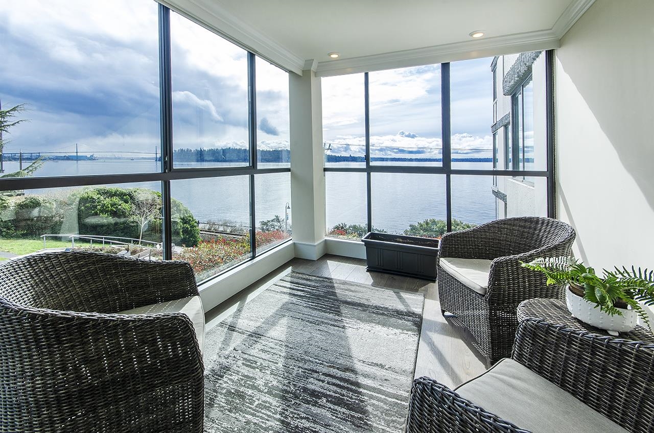 Listing image of 203 2108 ARGYLE AVENUE