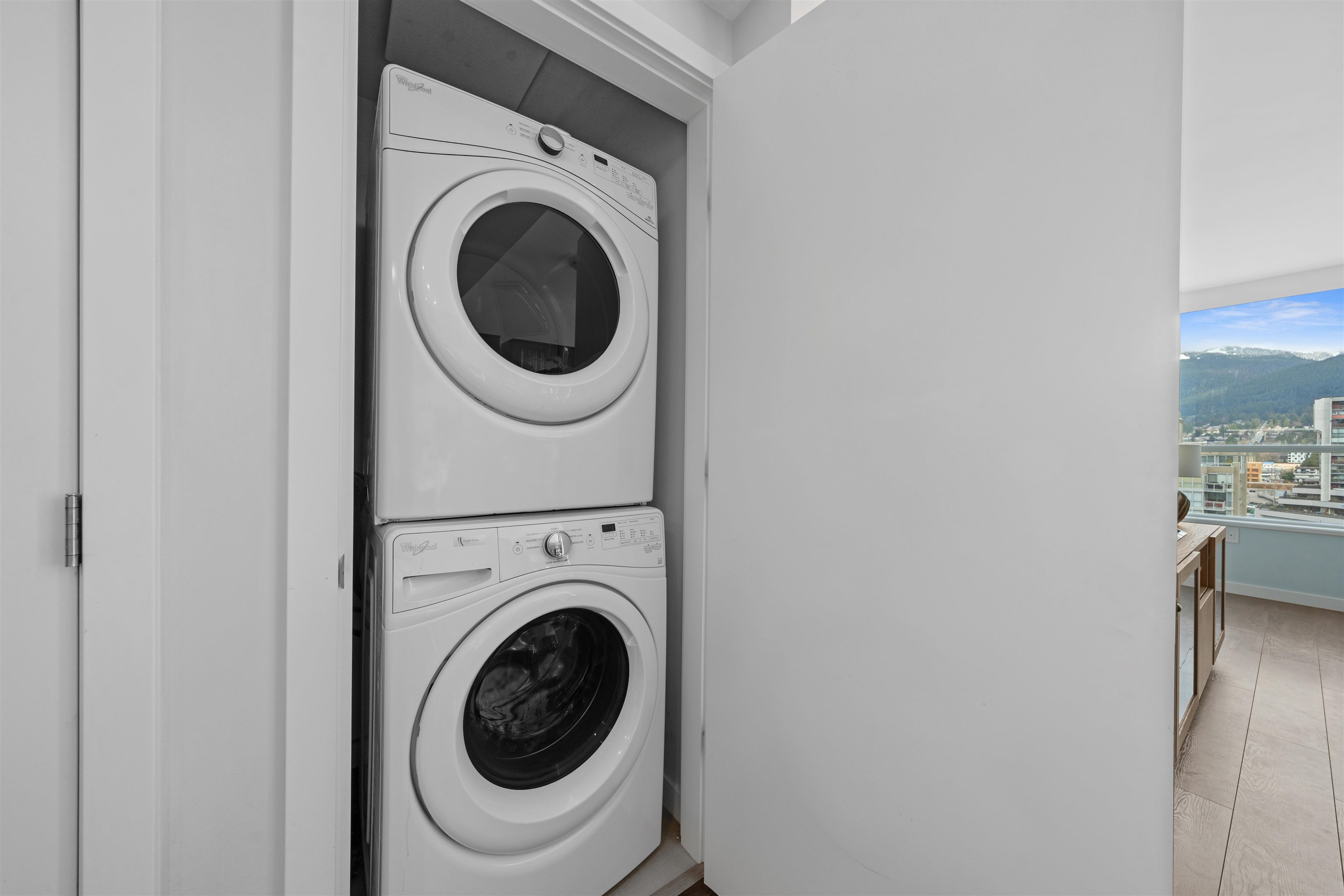 Listing image of 901 112 E 13 STREET