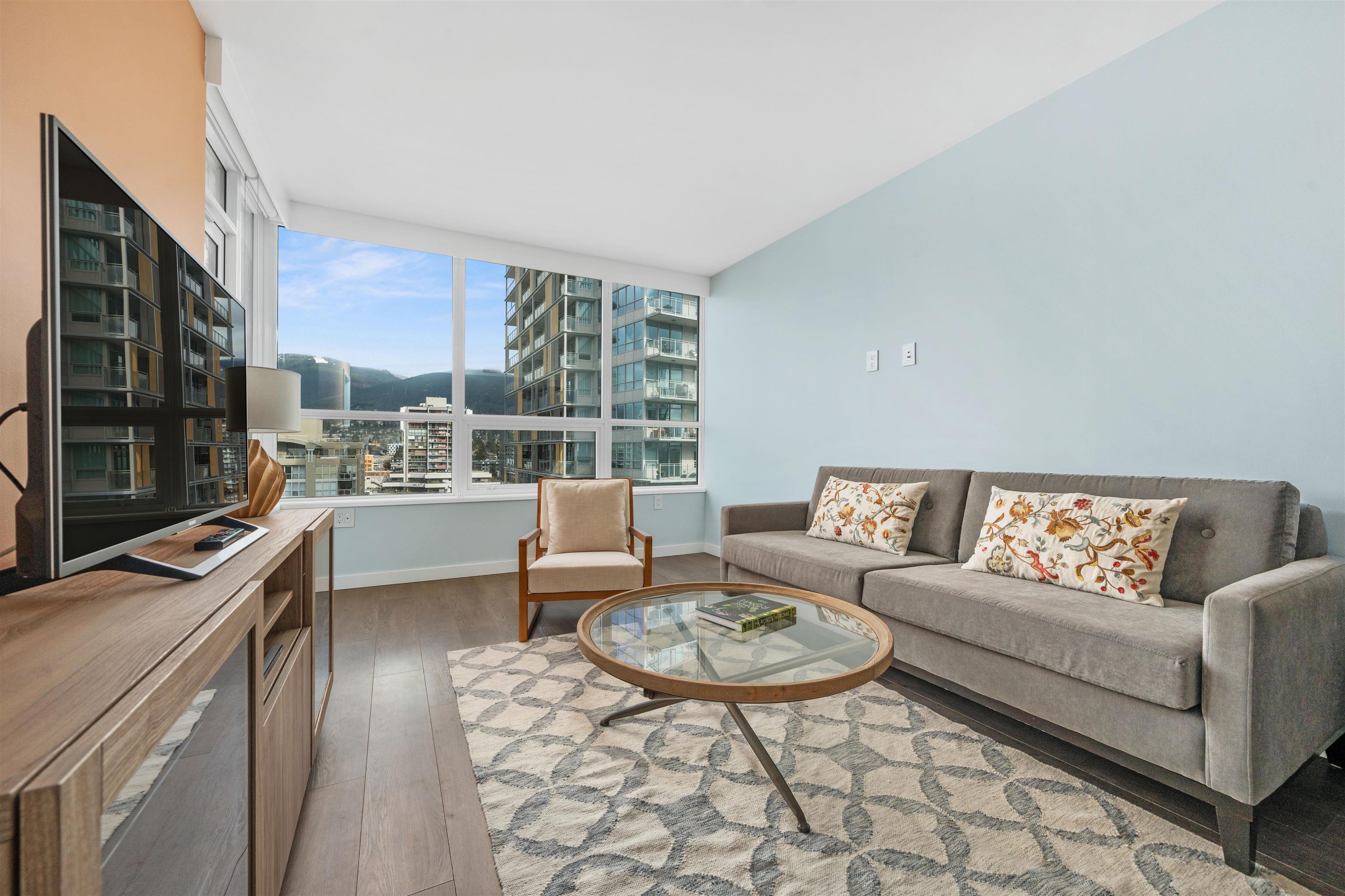 Listing image of 901 112 E 13 STREET