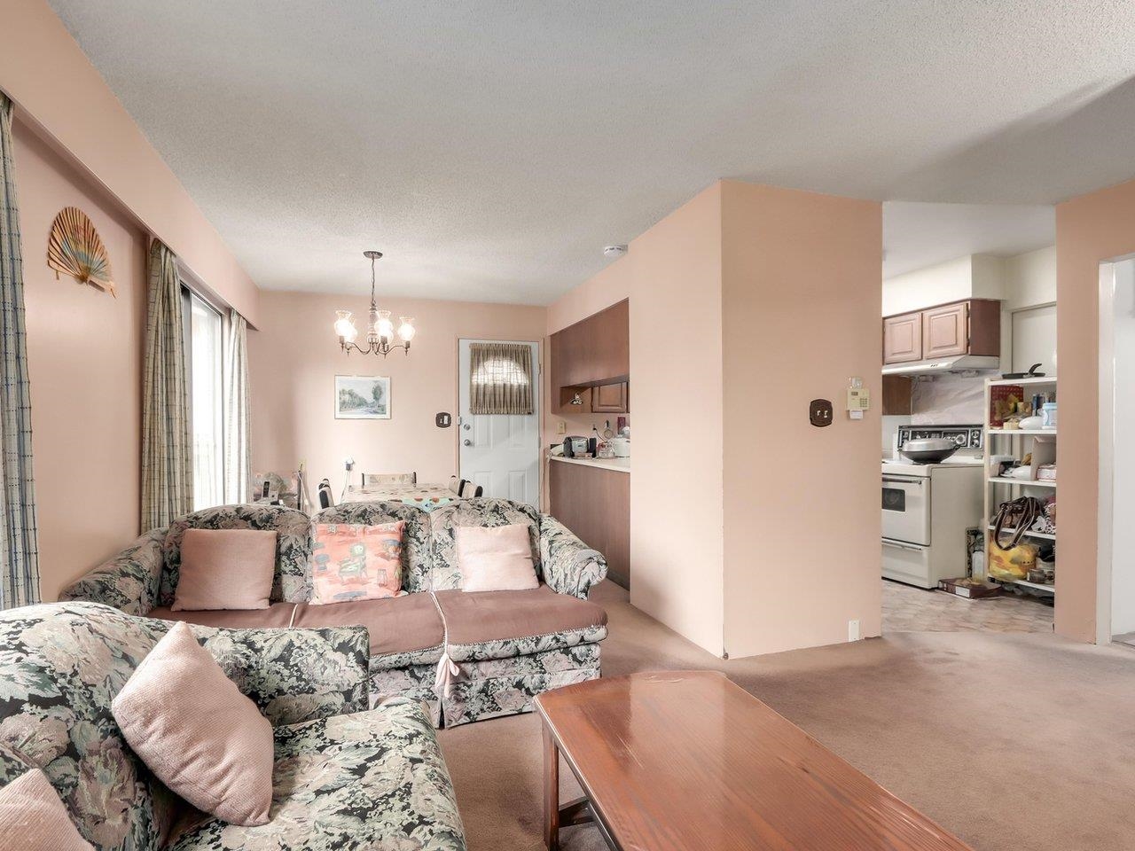 Listing image of 2027 KIRKSTONE ROAD