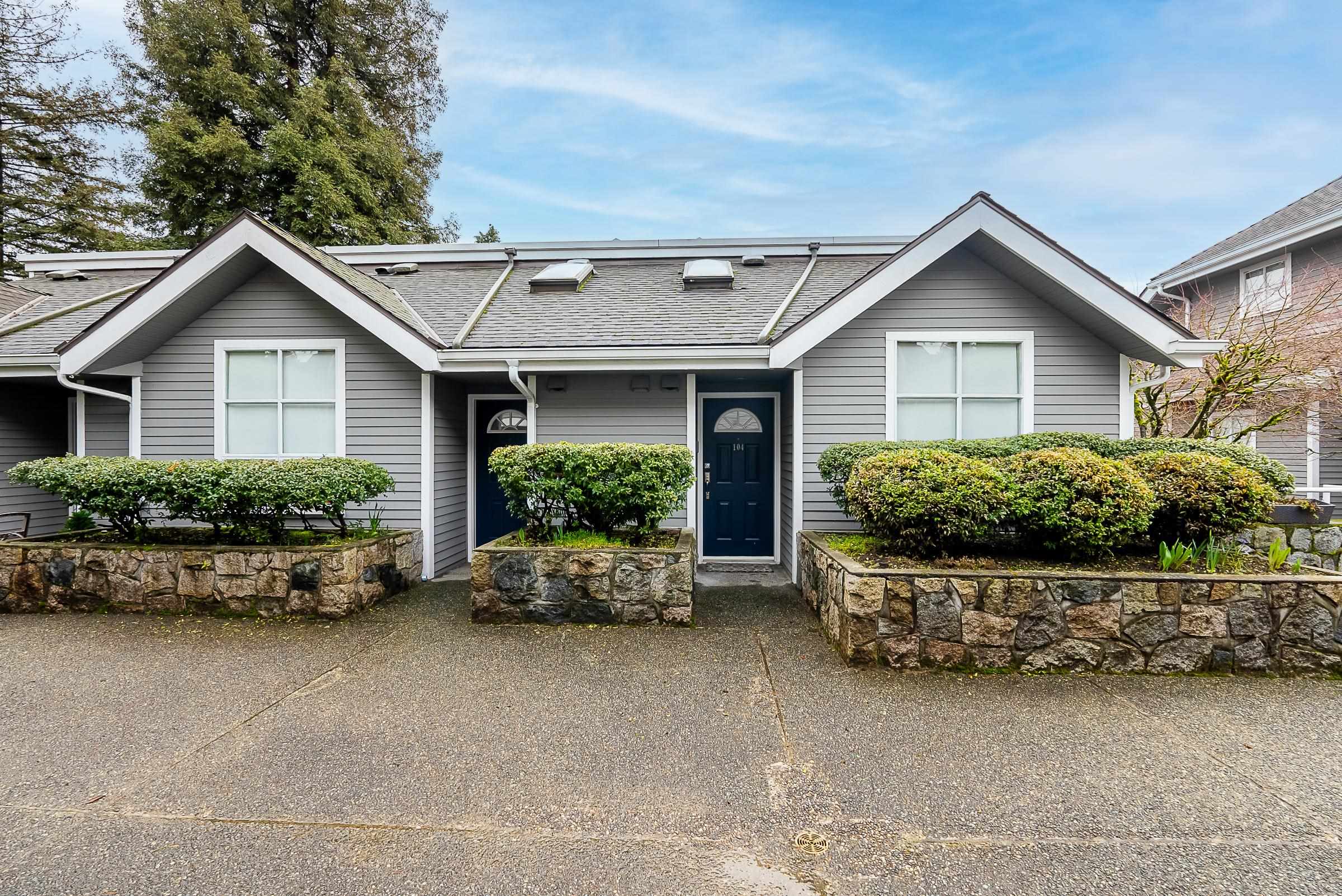 Listing image of 104 222 W 4TH STREET