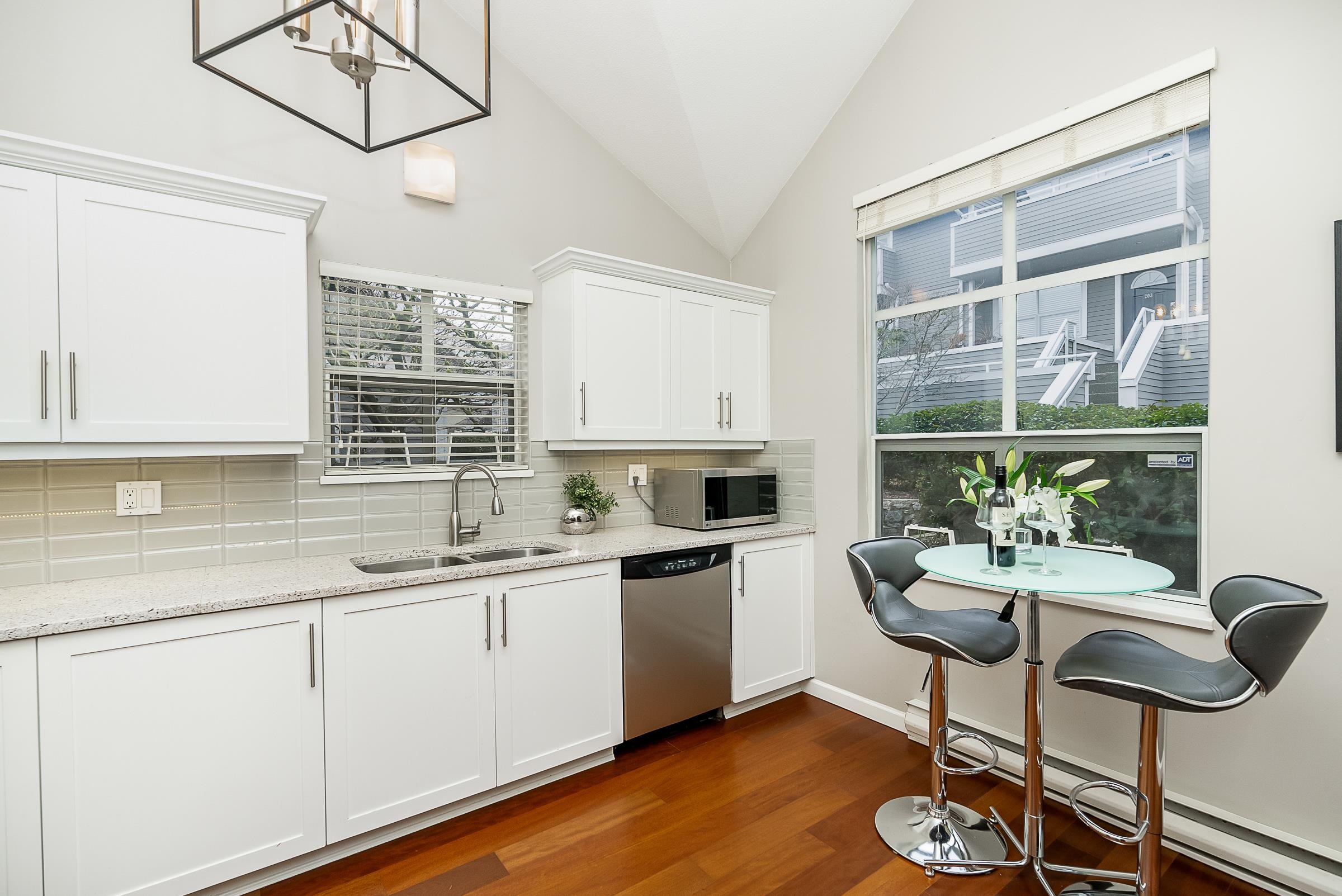 Listing image of 104 222 W 4TH STREET