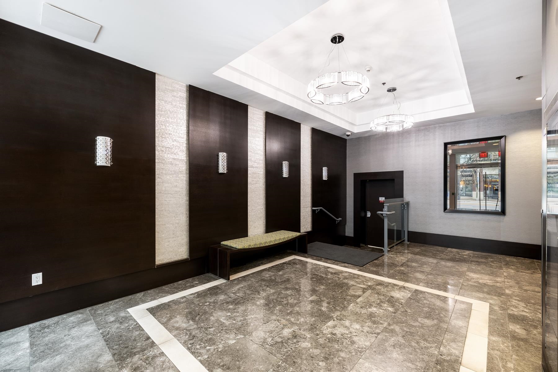 Listing image of 607 133 E ESPLANADE AVENUE
