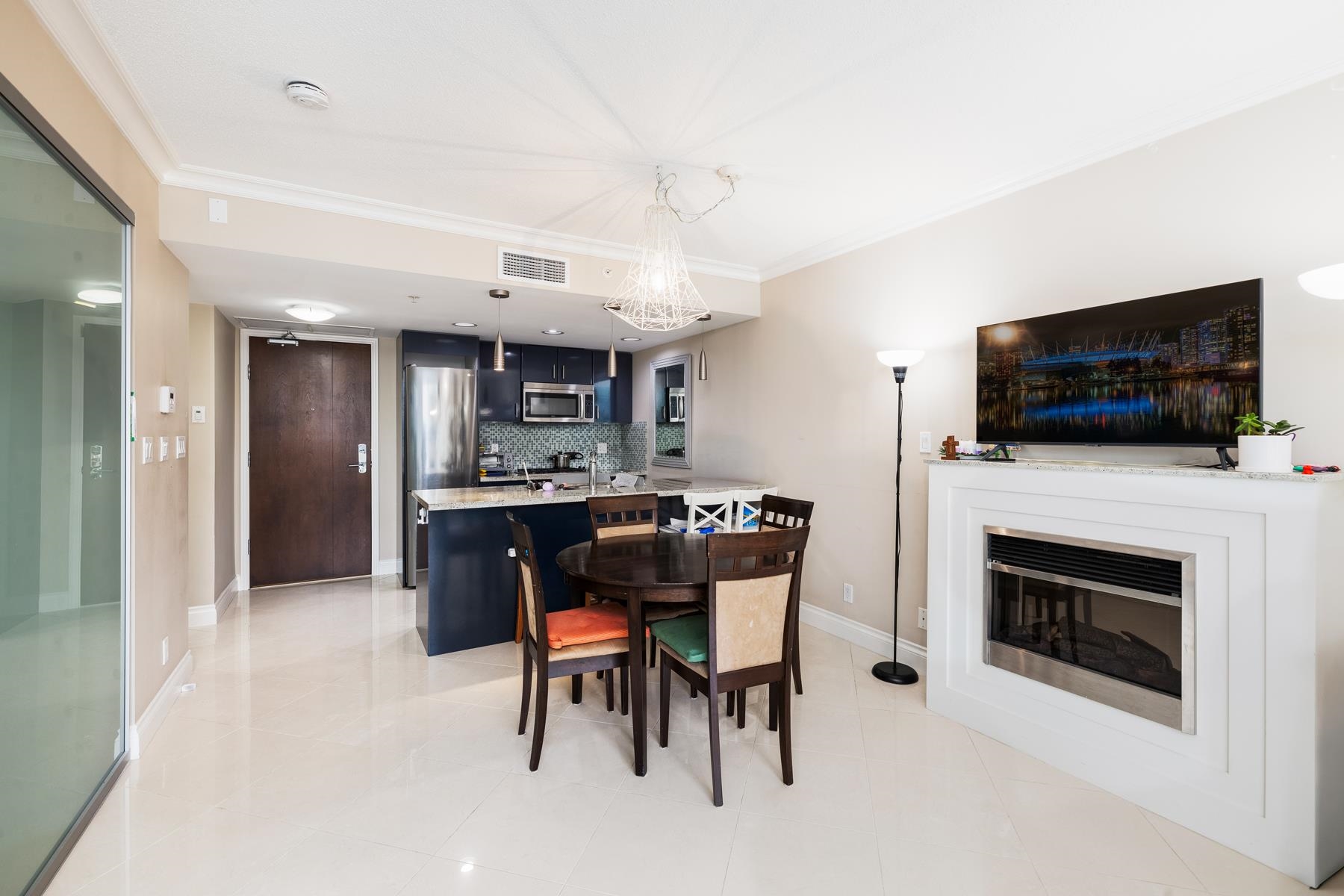 Listing image of 607 133 E ESPLANADE AVENUE