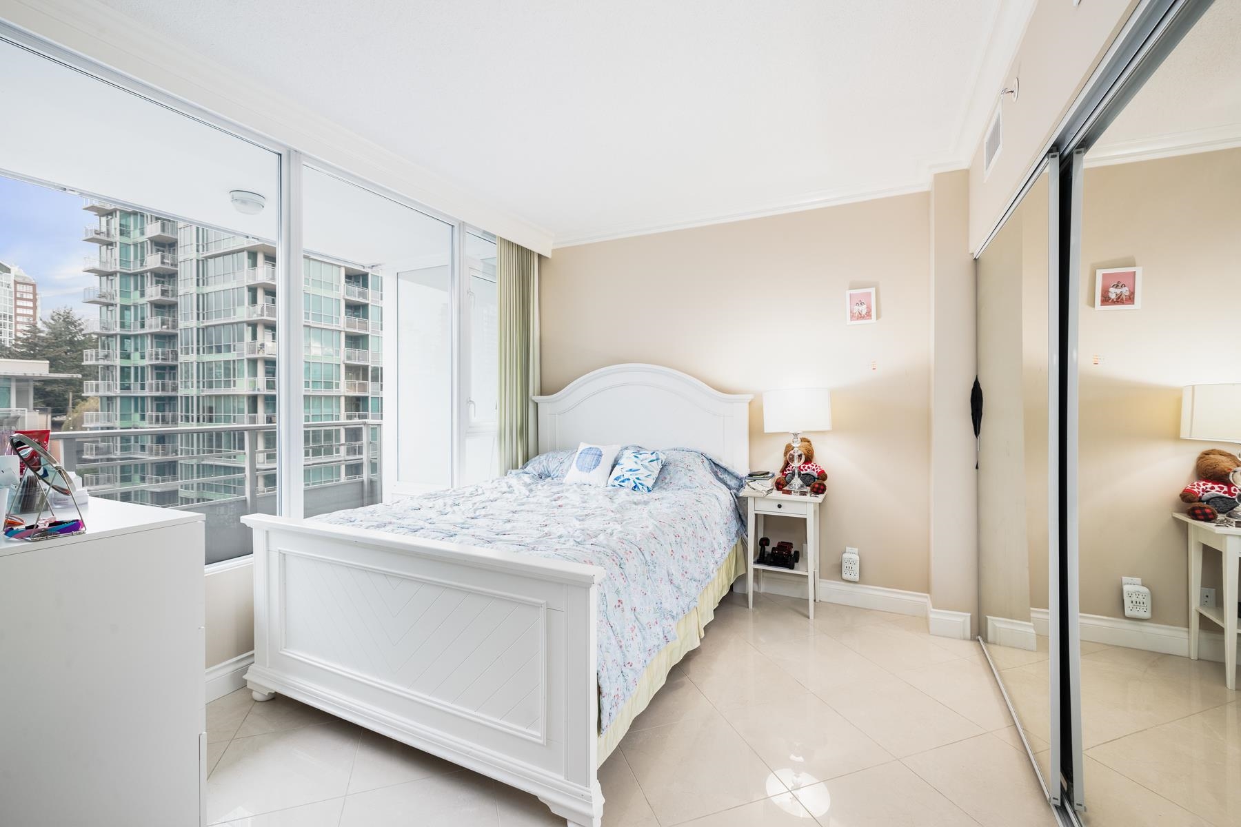 Listing image of 607 133 E ESPLANADE AVENUE