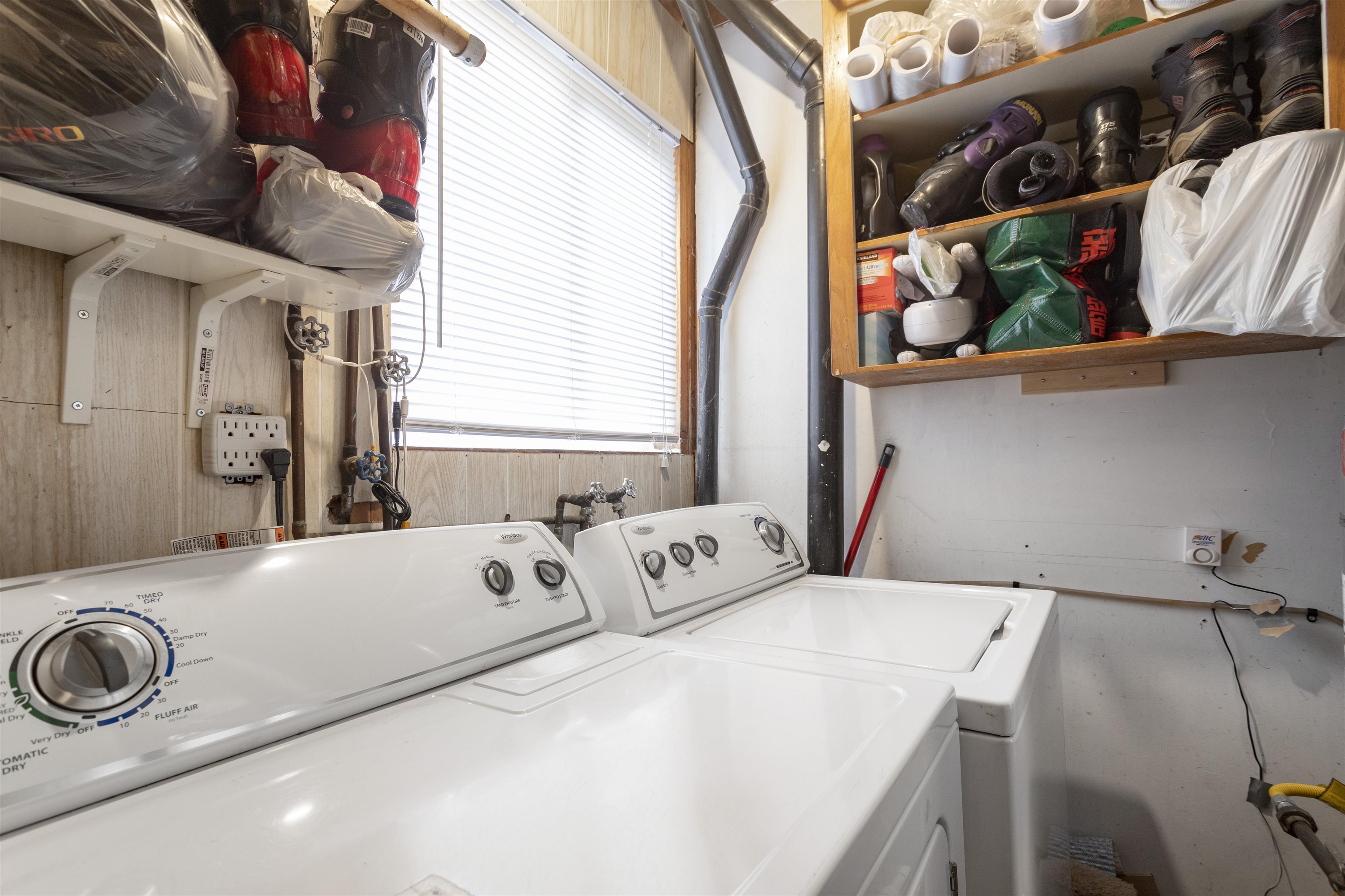 Listing image of 6389 CHATHAM STREET
