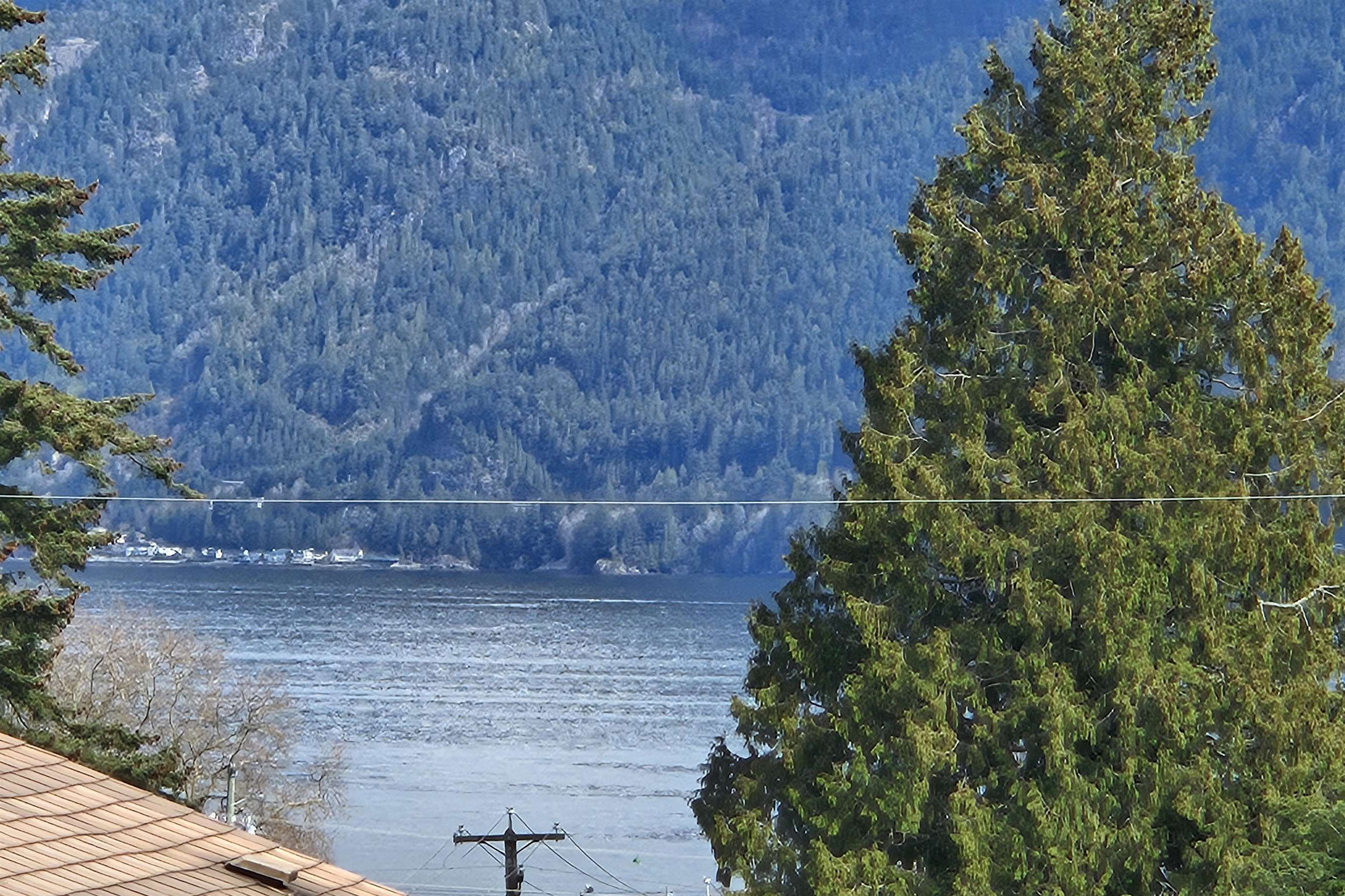 Listing image of 6389 CHATHAM STREET