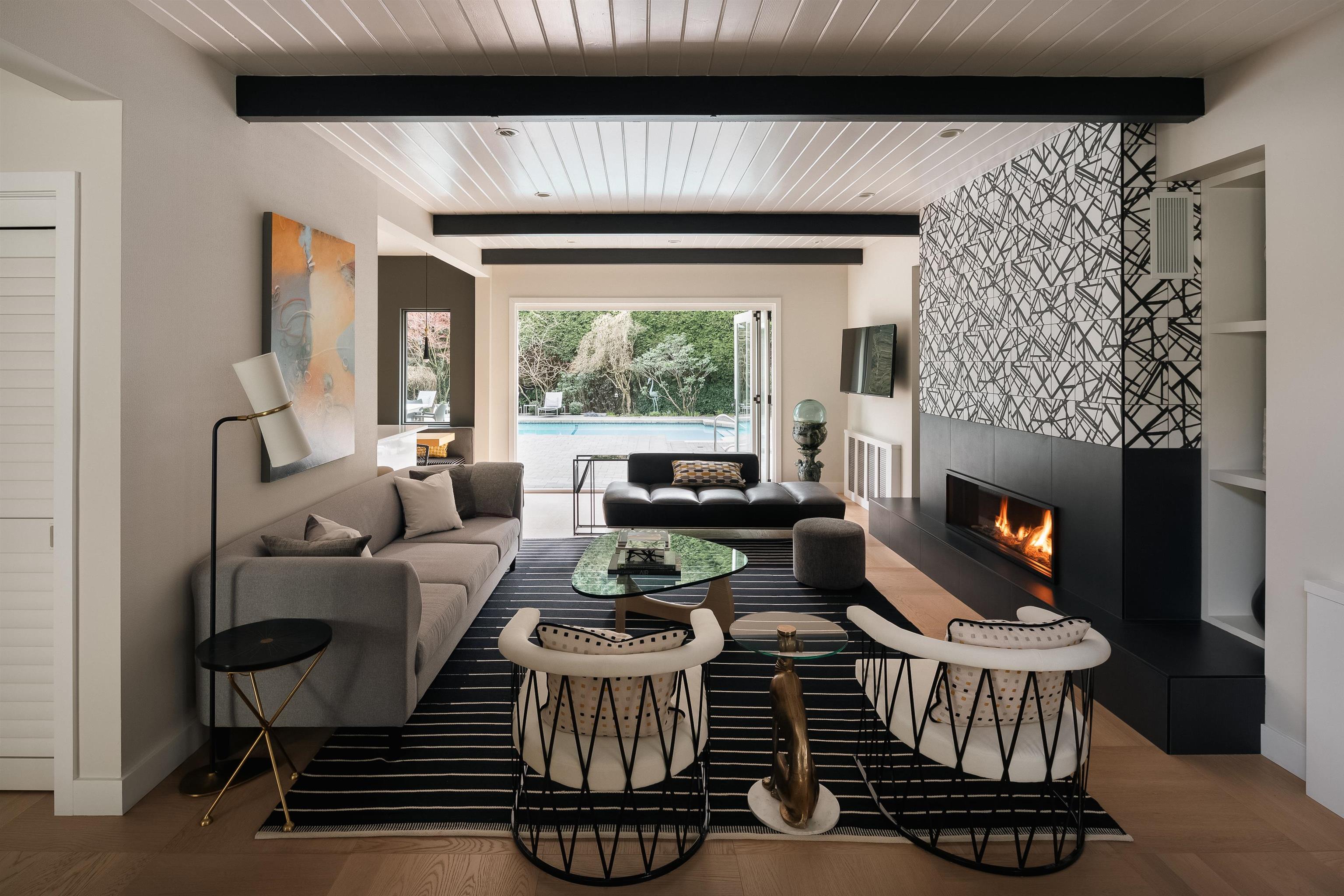 Listing image of 425 RABBIT LANE