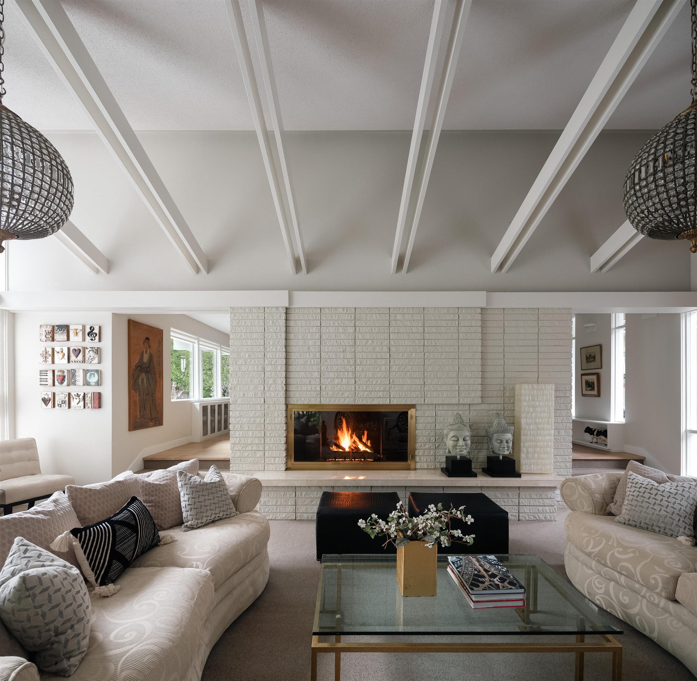 Listing image of 425 RABBIT LANE