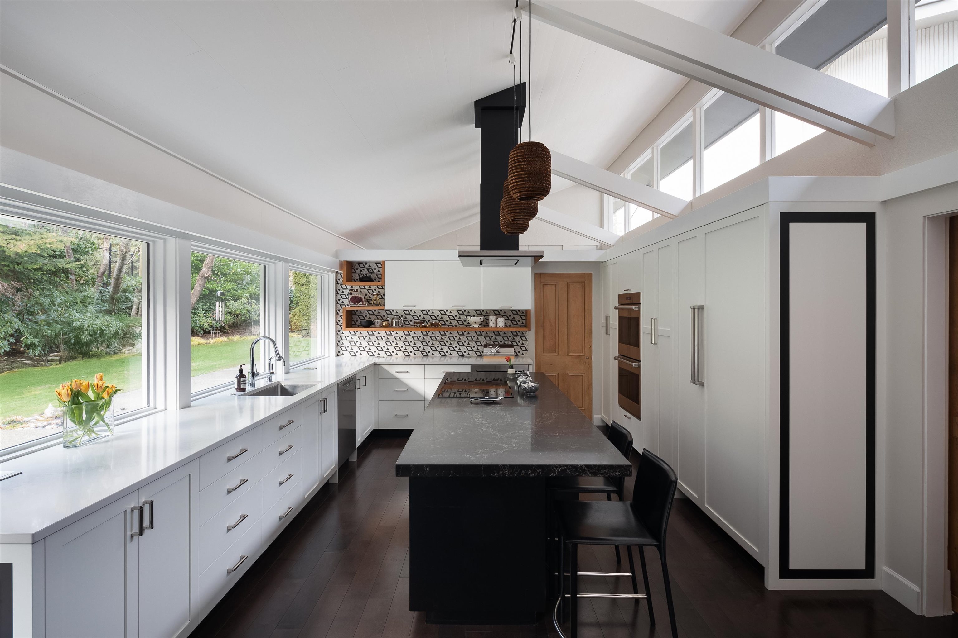 Listing image of 425 RABBIT LANE
