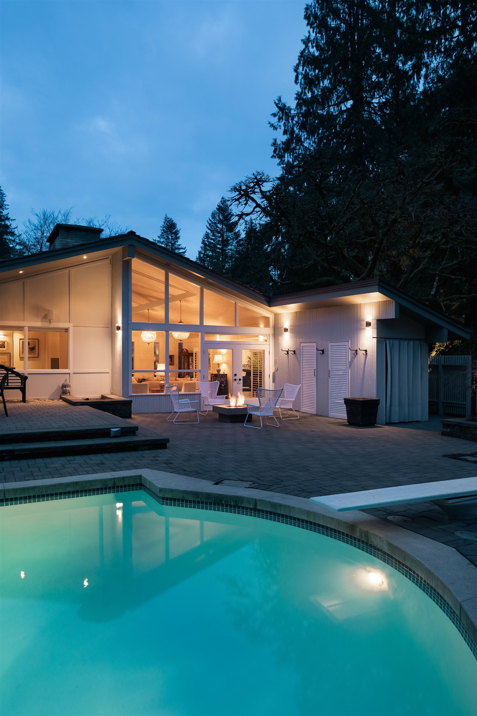 Listing image of 425 RABBIT LANE