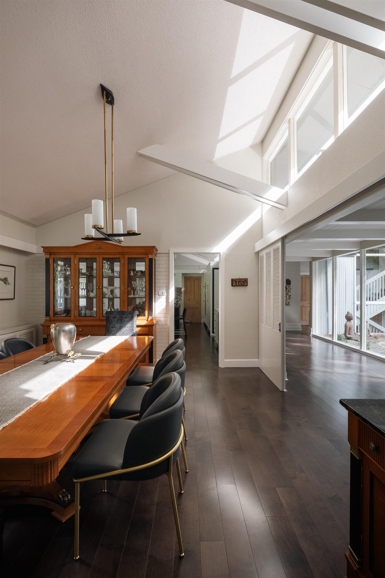 Listing image of 425 RABBIT LANE