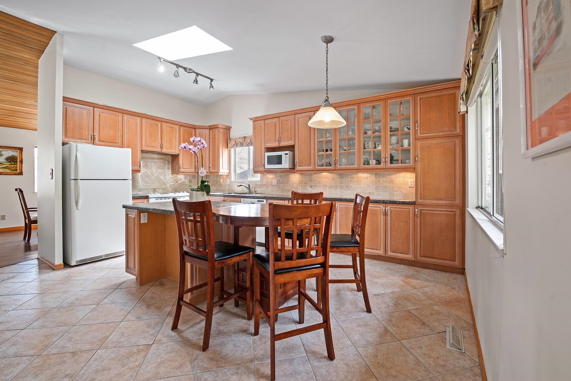 Listing image of 4130 RUSSELL COURT