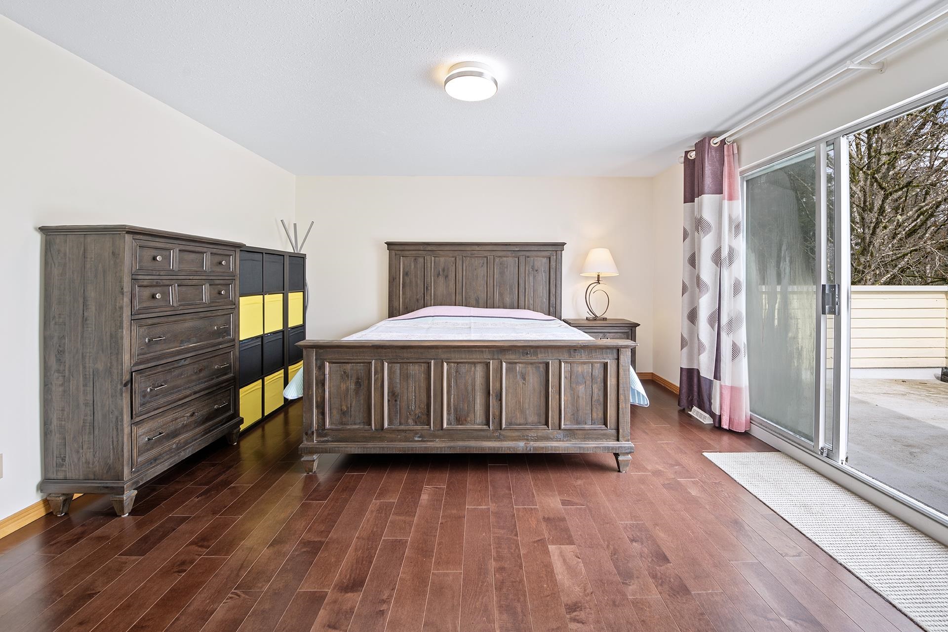 Listing image of 4130 RUSSELL COURT