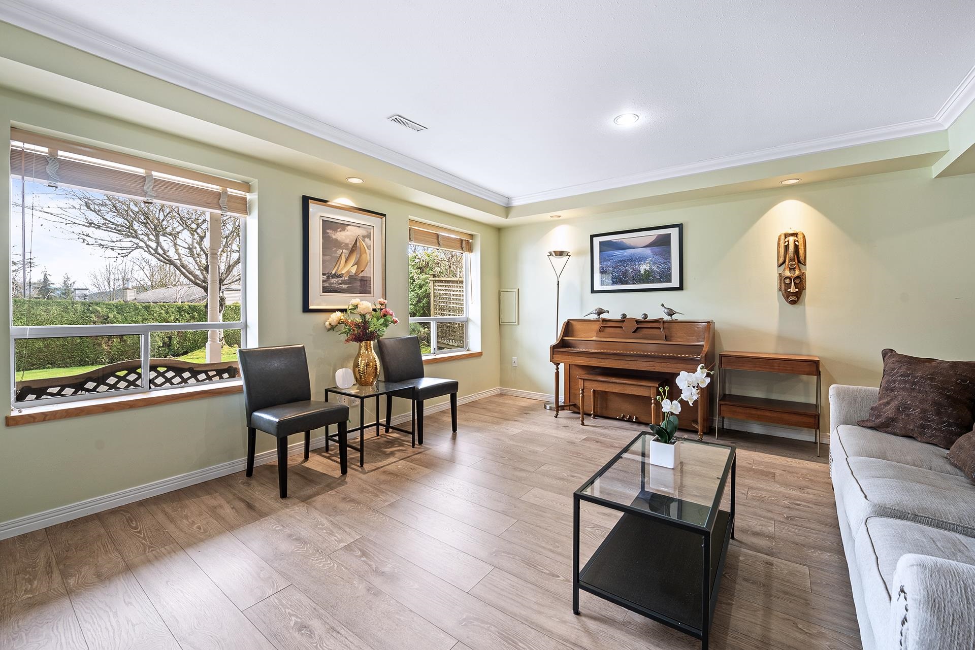 Listing image of 4130 RUSSELL COURT