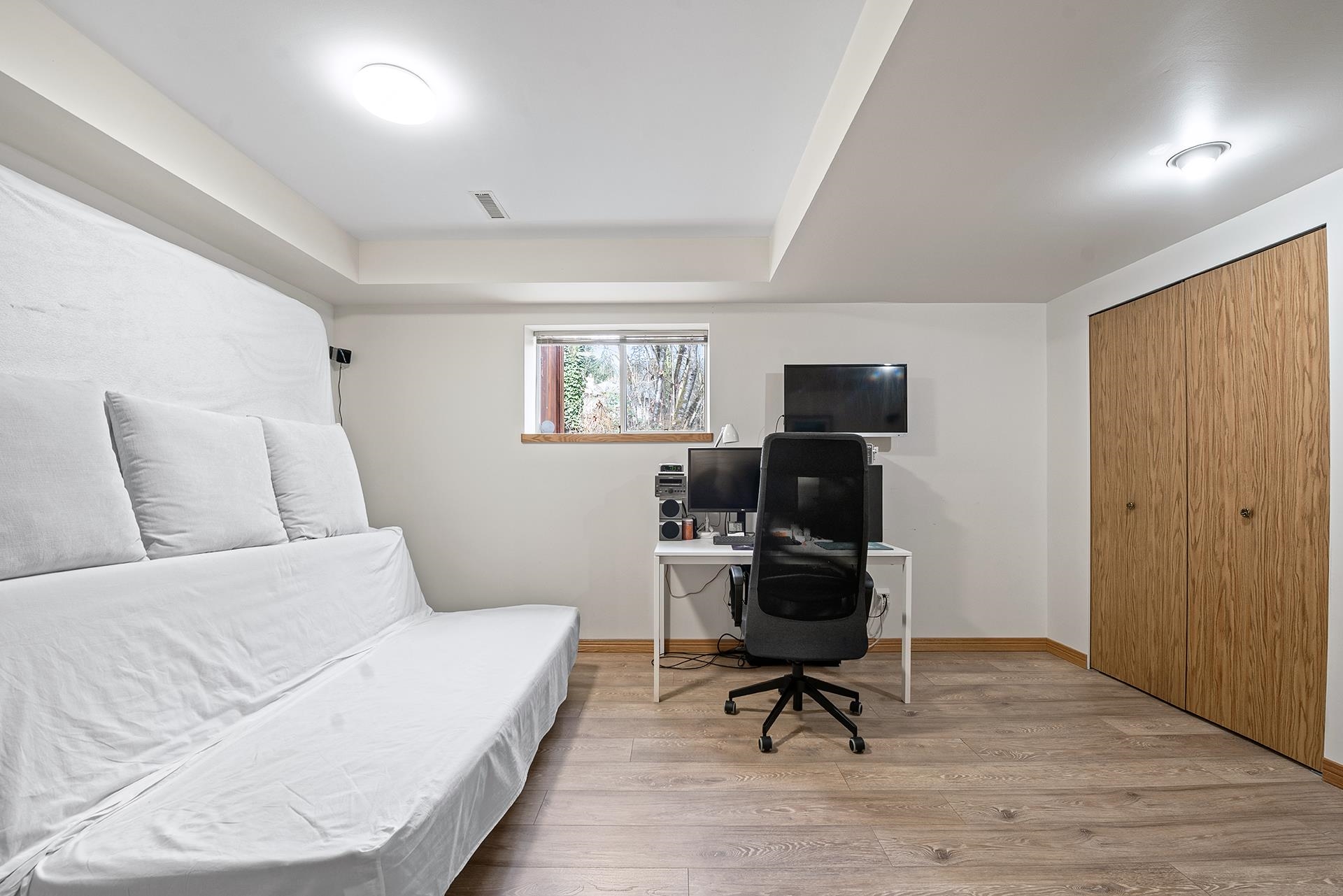 Listing image of 4130 RUSSELL COURT