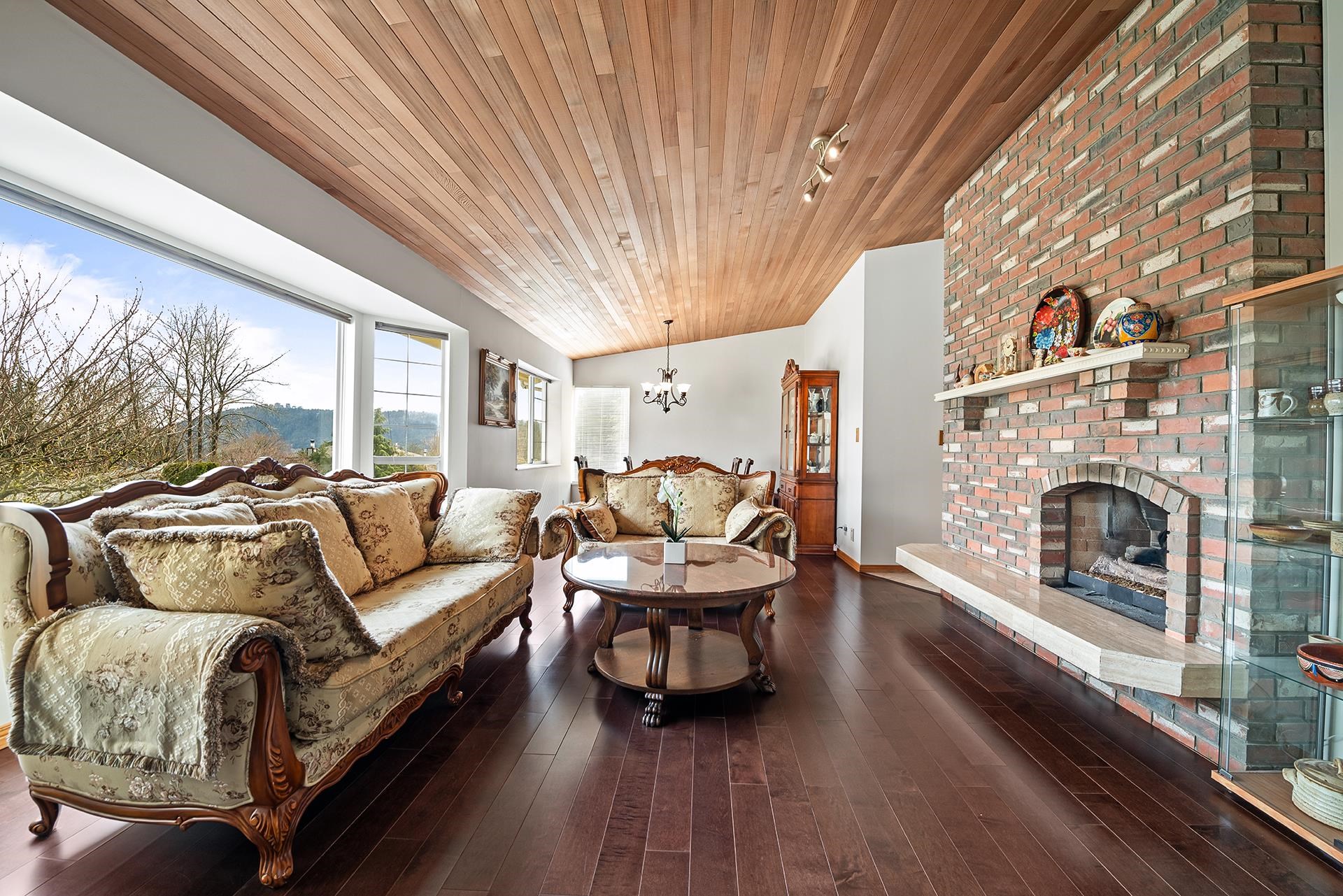 Listing image of 4130 RUSSELL COURT