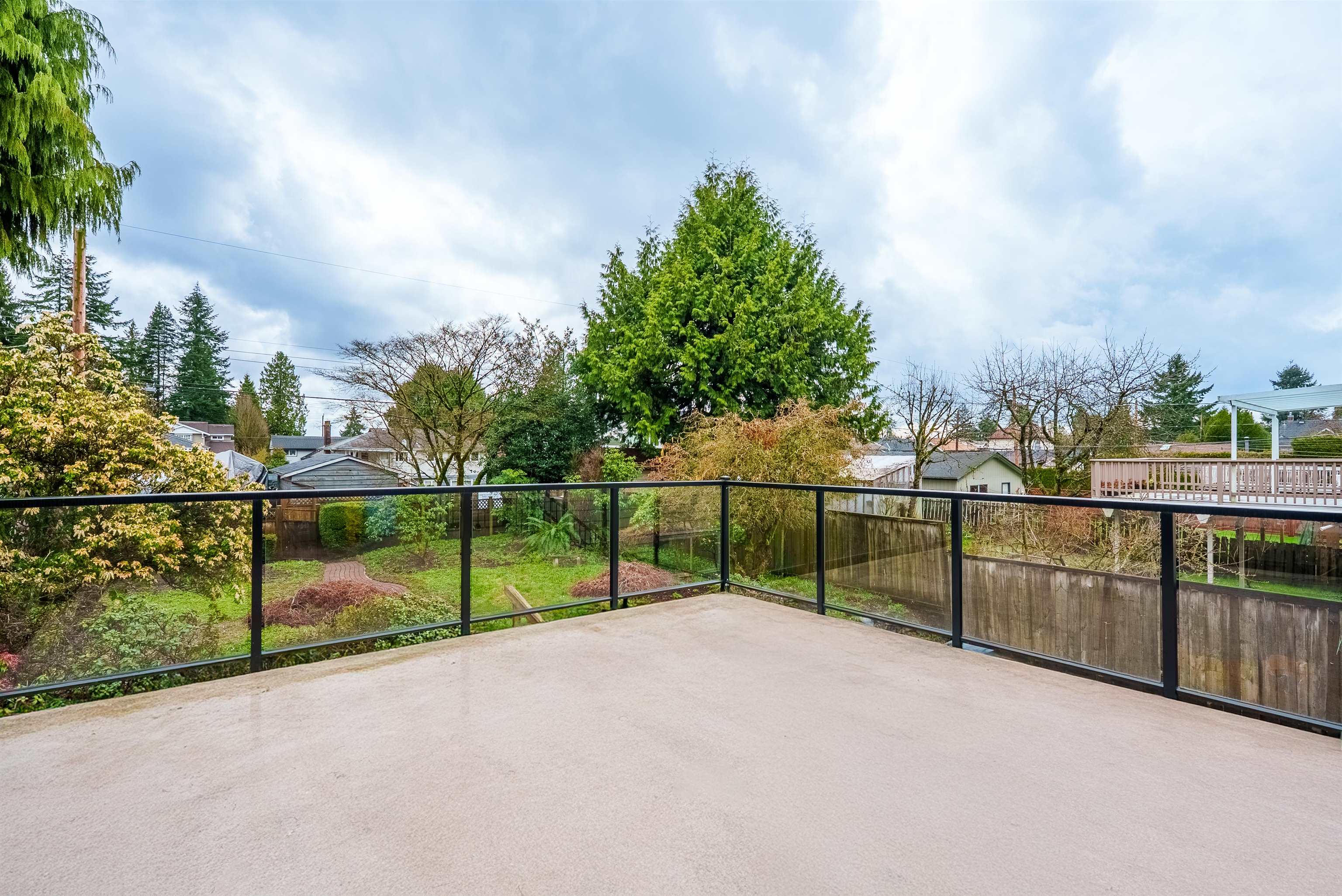 Listing image of 757 E 18TH STREET
