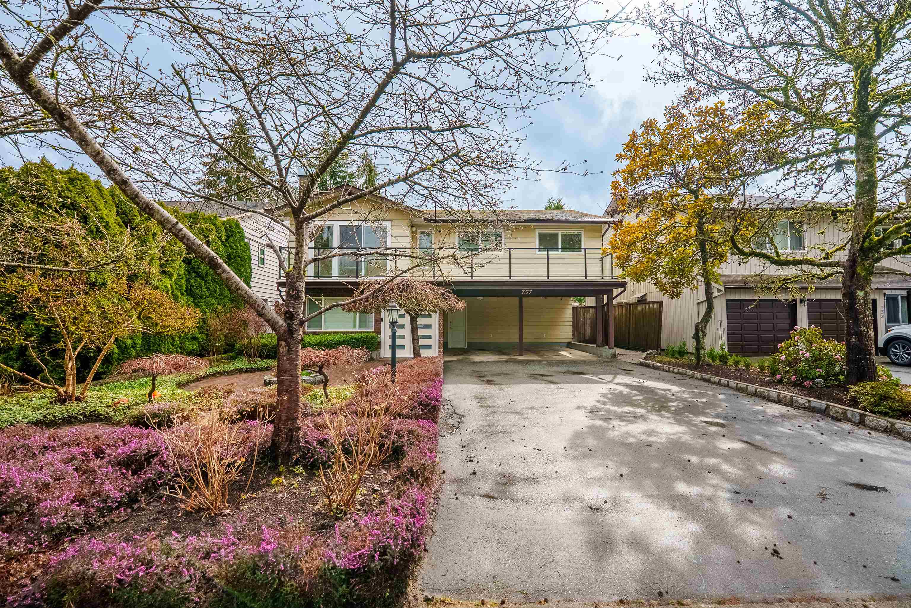 Listing image of 757 E 18TH STREET