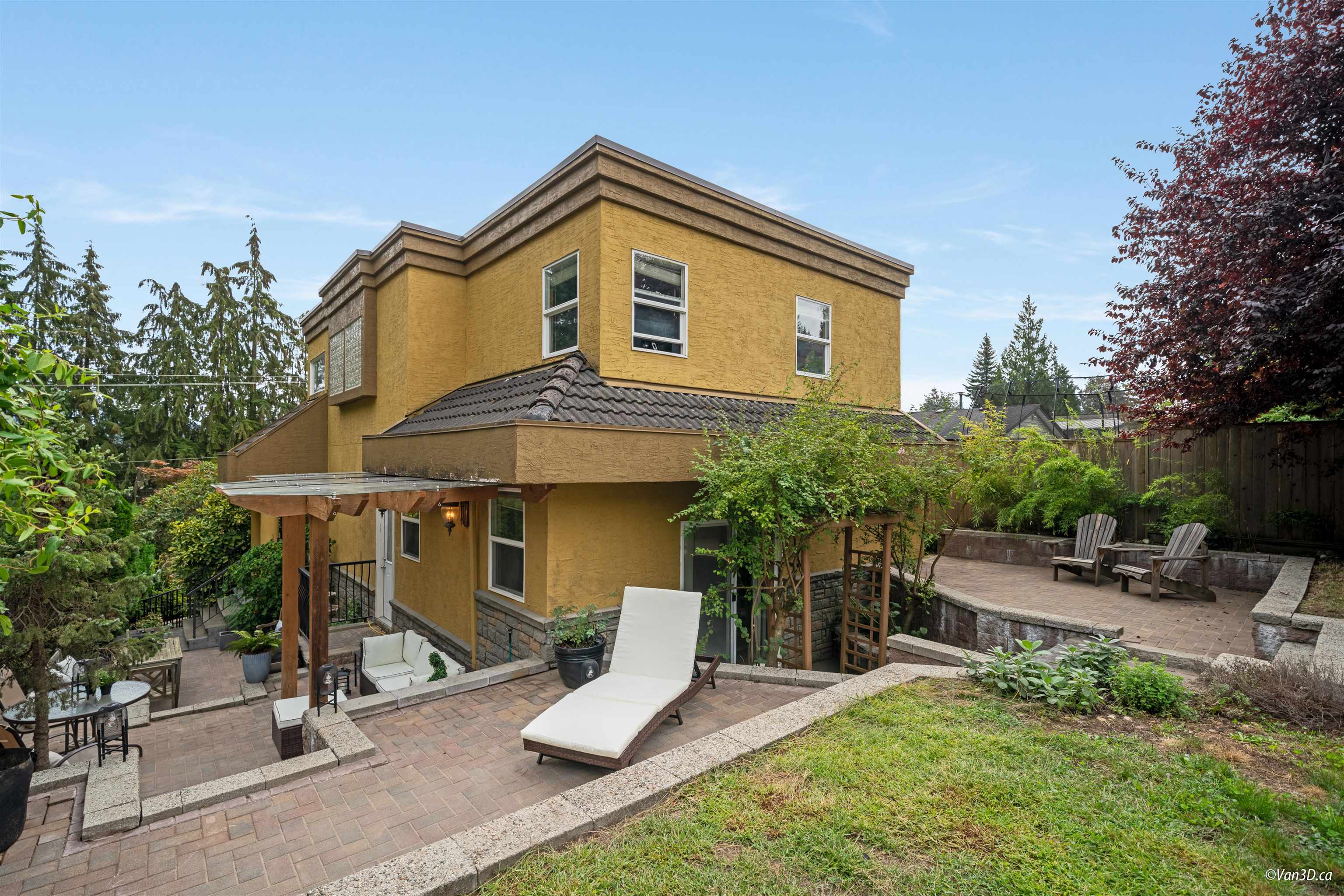 Listing image of 1165 DEEP COVE ROAD