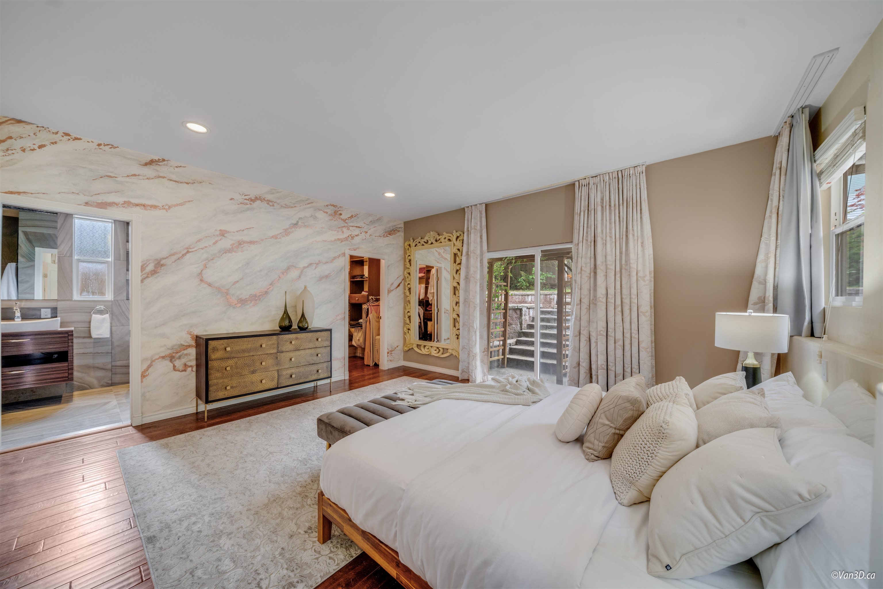 Listing image of 1165 DEEP COVE ROAD