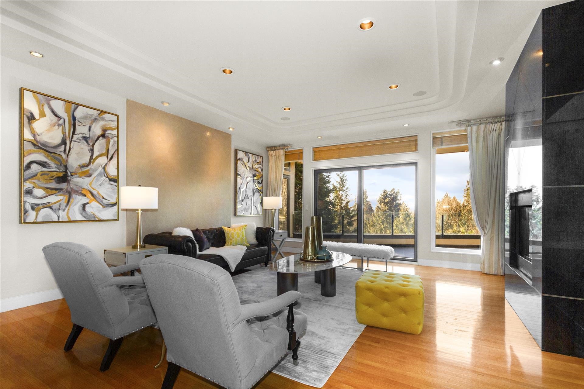 Listing image of 2780 ROSEBERY AVENUE