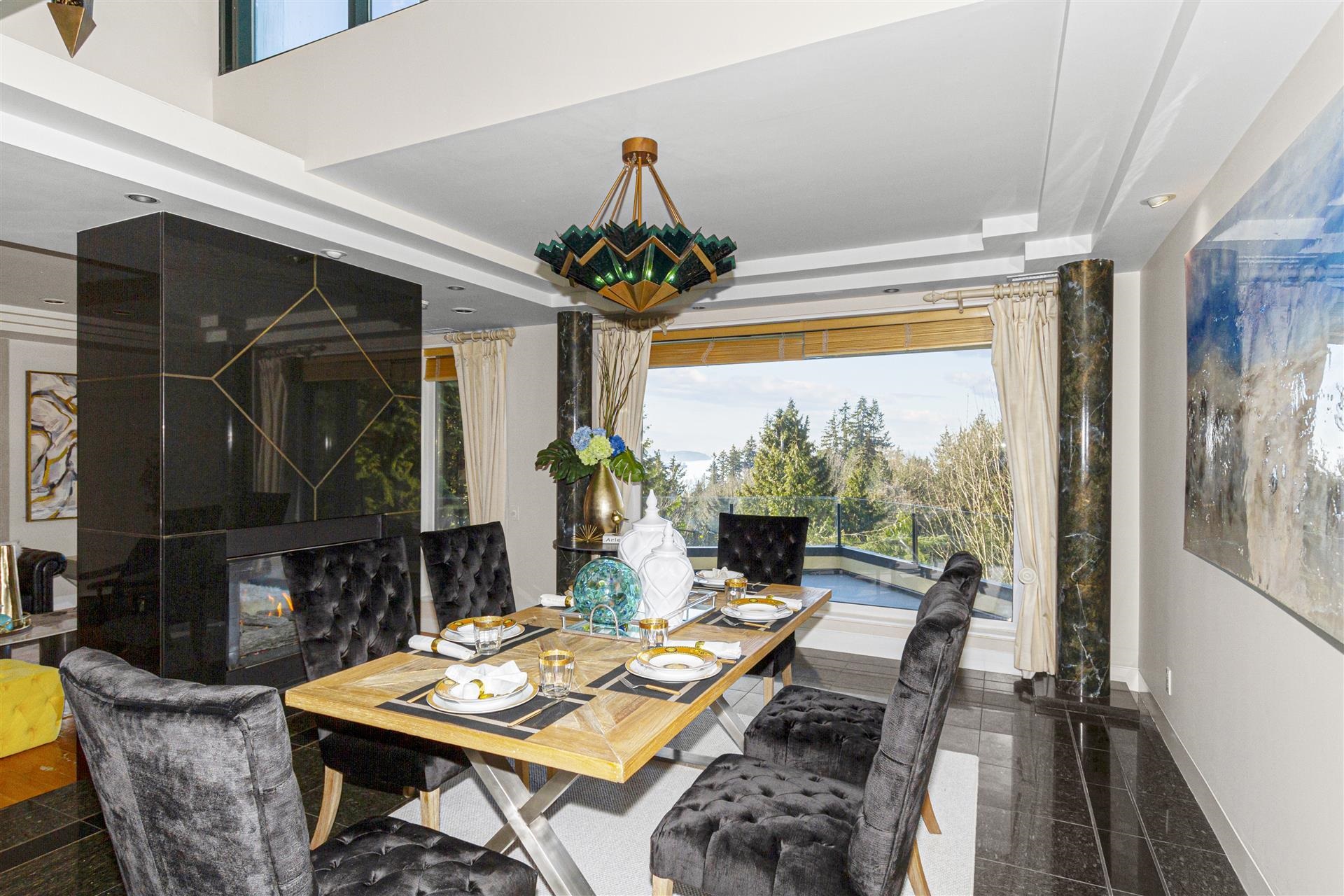 Listing image of 2780 ROSEBERY AVENUE