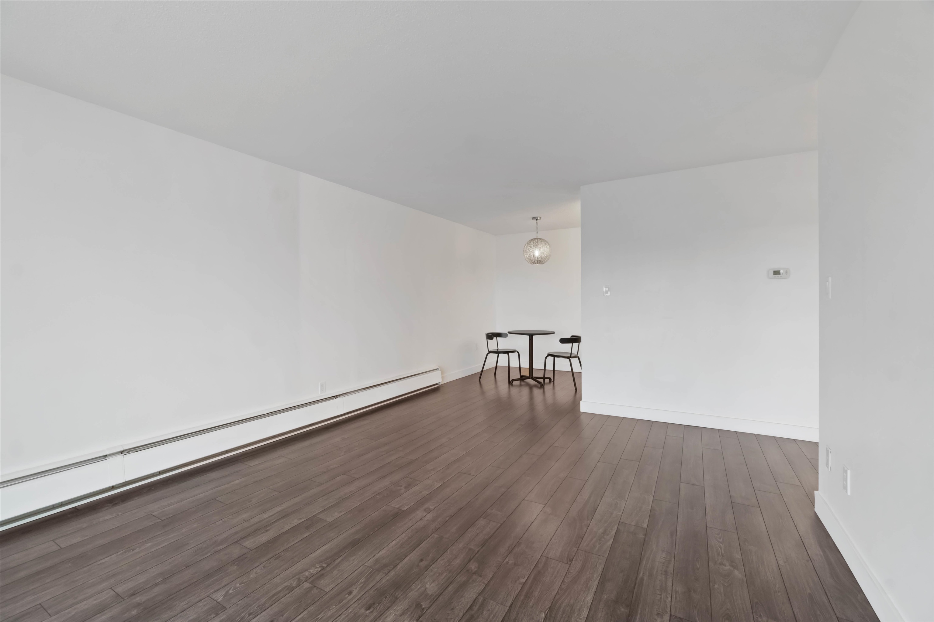 Listing image of 302 275 W 2ND STREET
