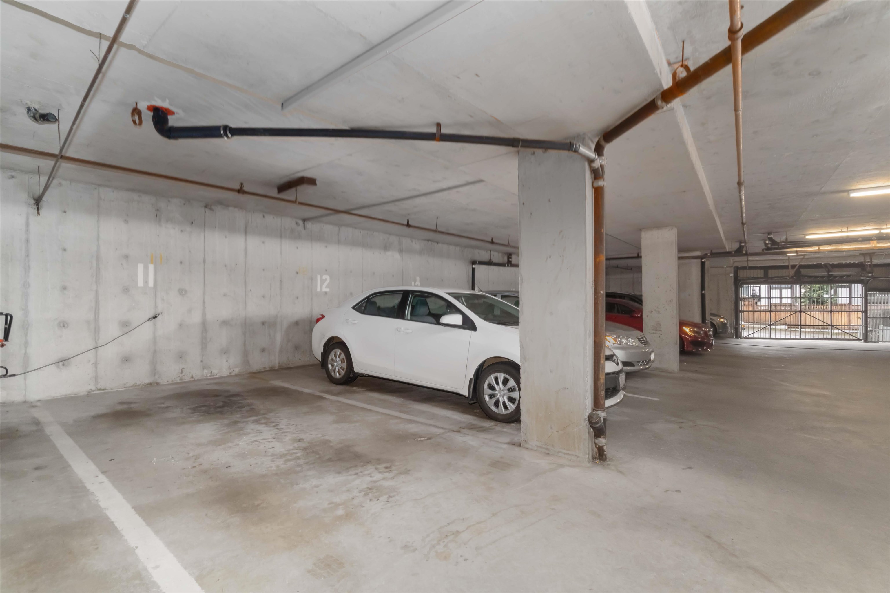 Listing image of 302 275 W 2ND STREET