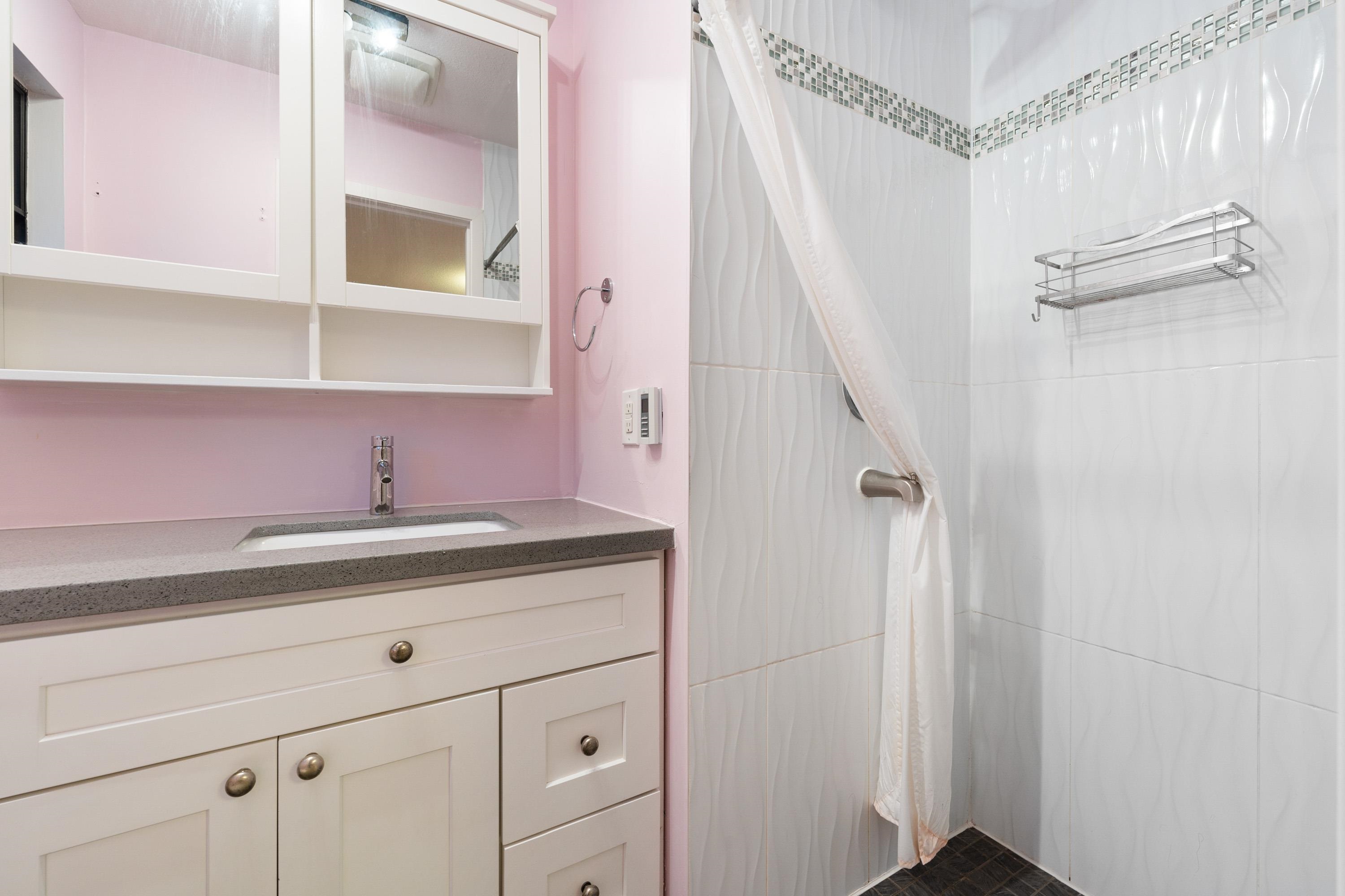 Listing image of 1852 TATLOW AVENUE