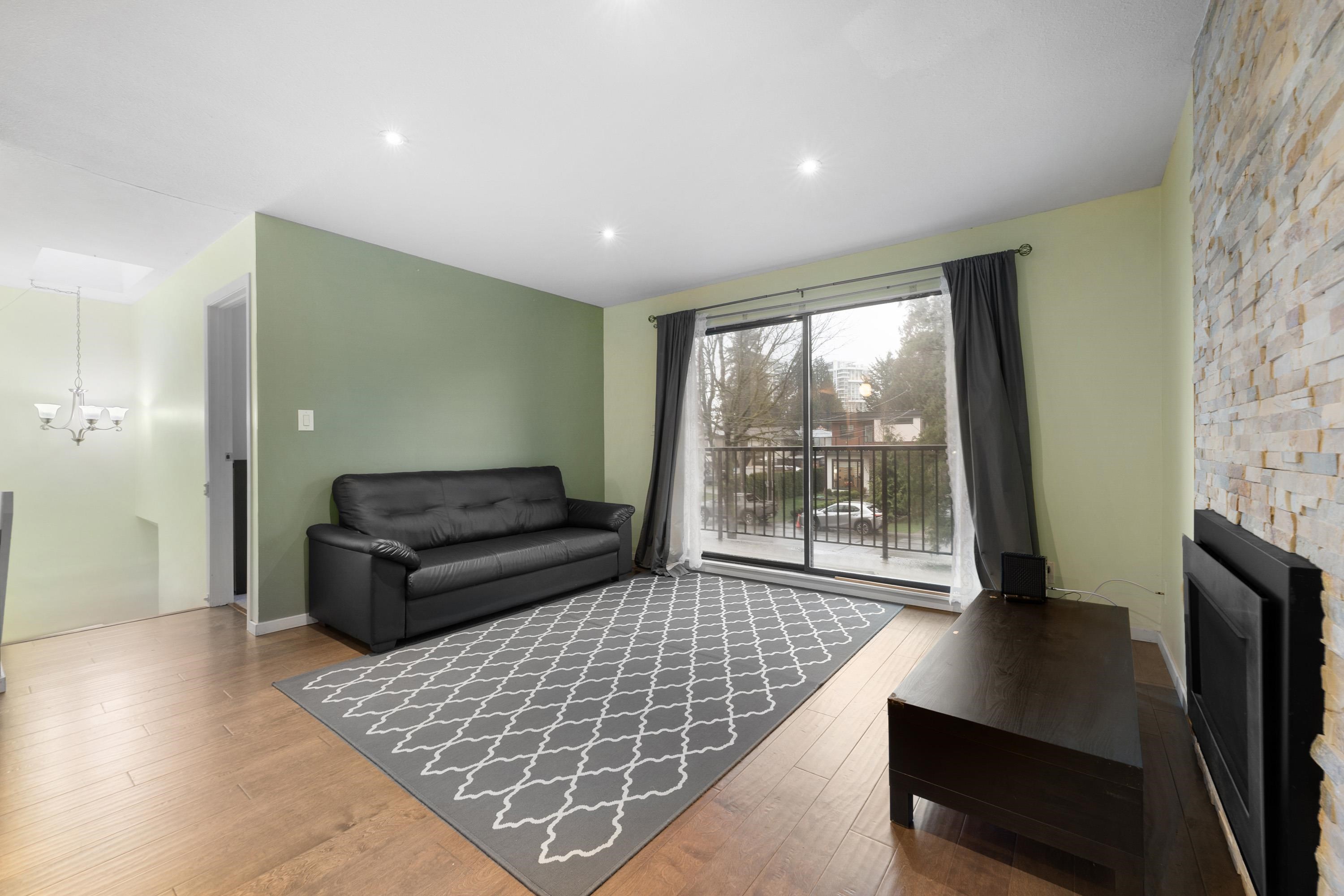 Listing image of 1852 TATLOW AVENUE