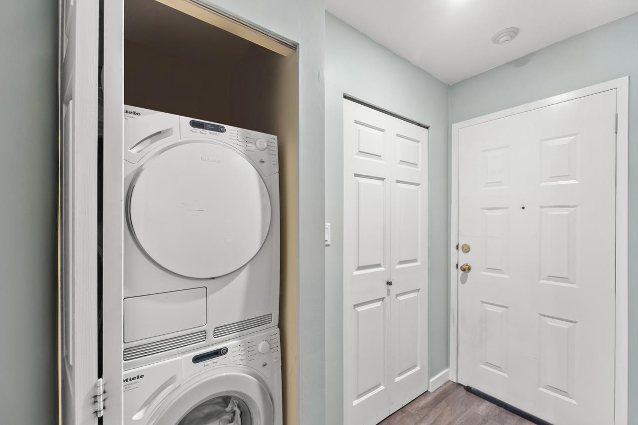 Listing image of 101 320 W 2ND STREET
