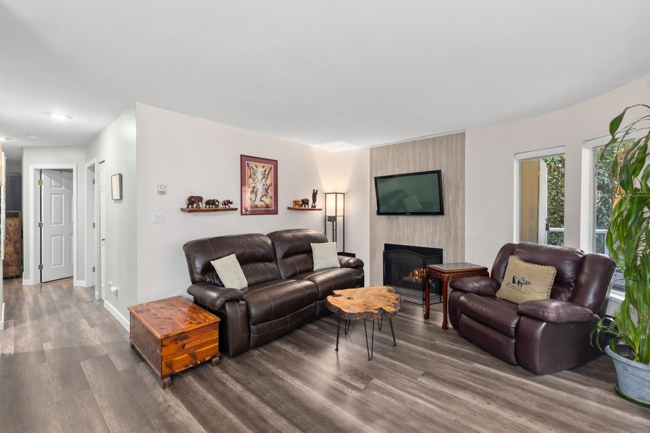 Listing image of 101 320 W 2ND STREET