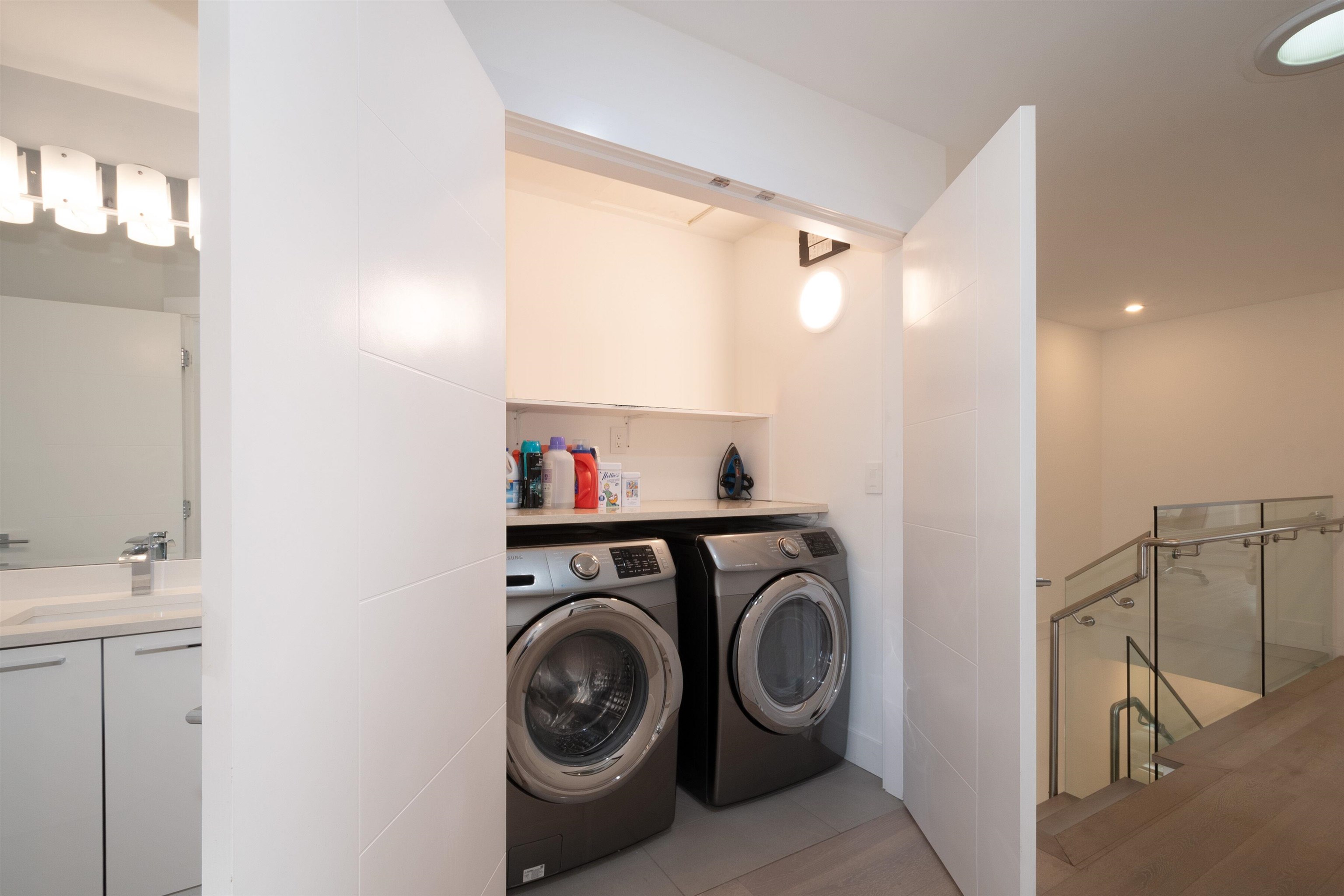 Listing image of 326 E 8TH STREET