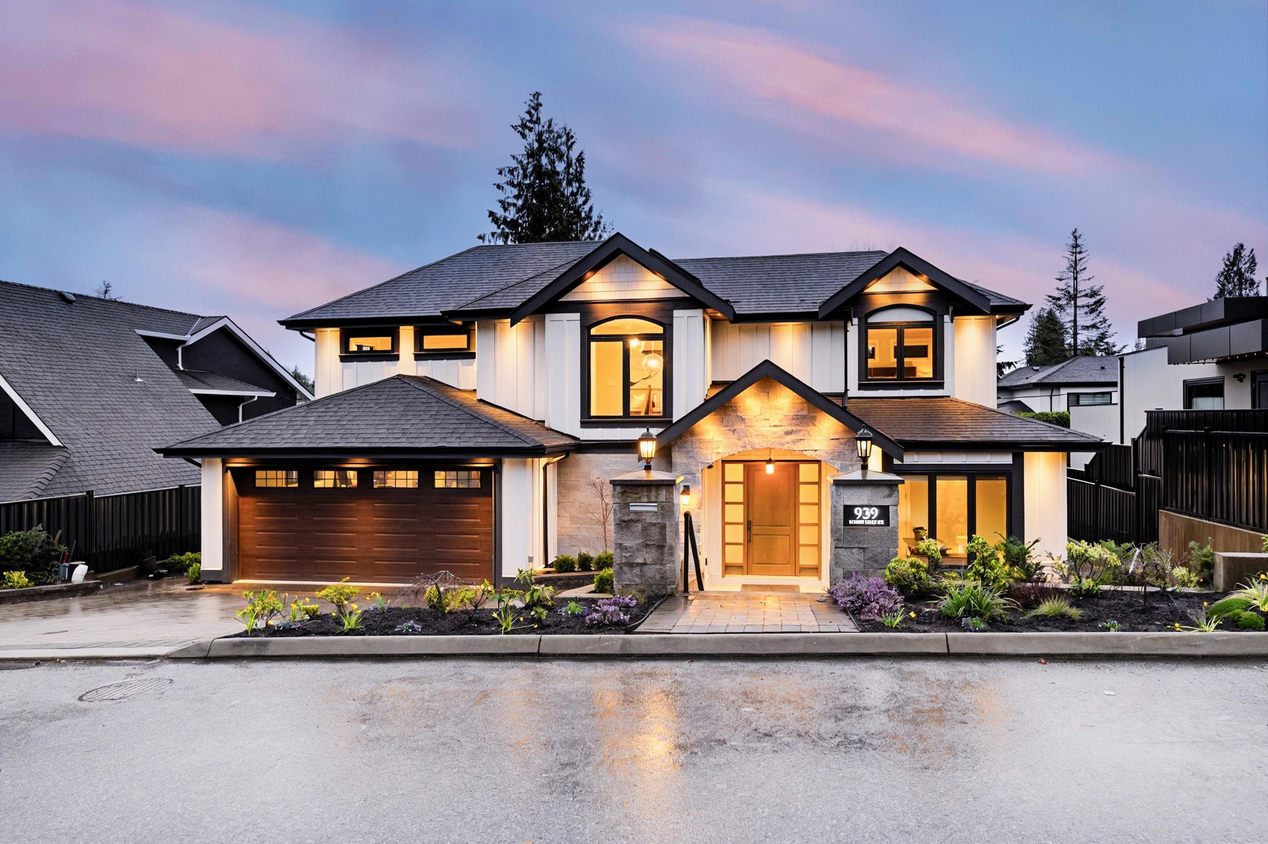 939 FOREST HILLS DRIVE