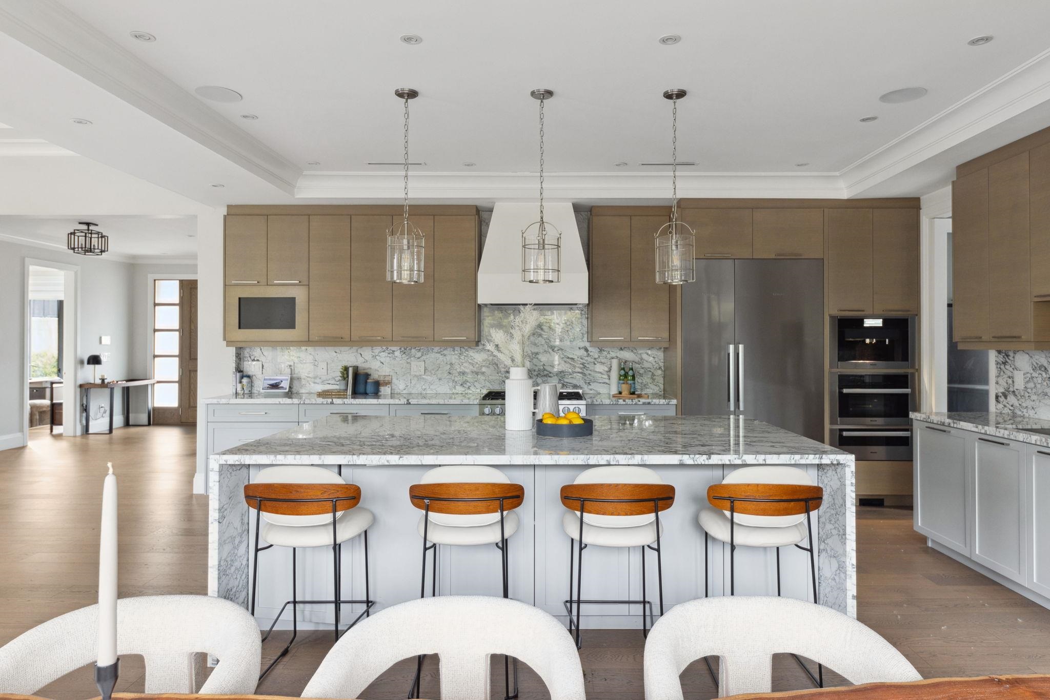 Listing image of 939 FOREST HILLS DRIVE