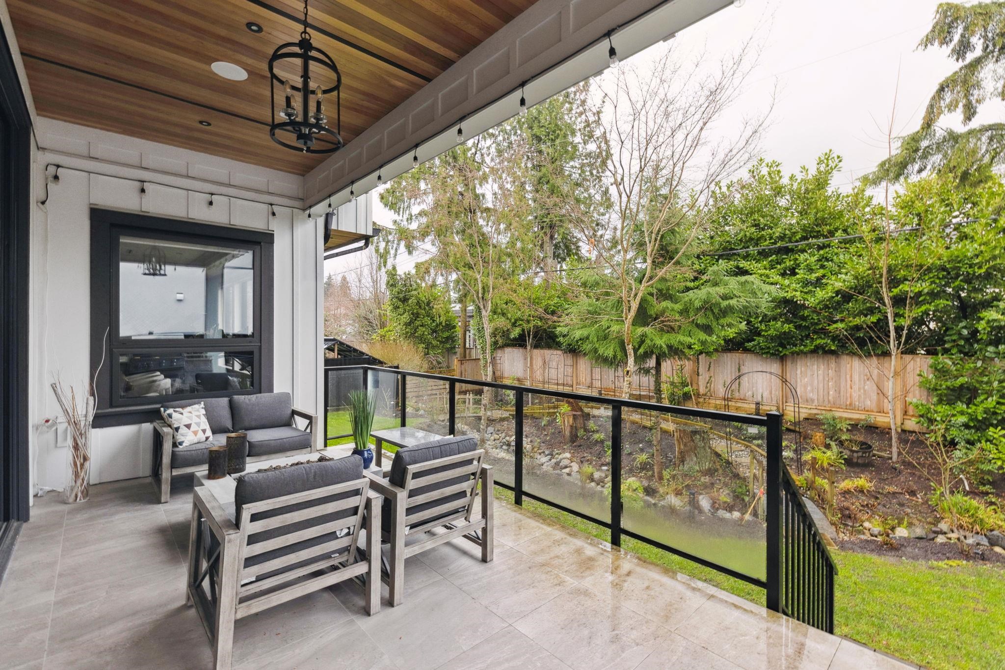 Listing image of 939 FOREST HILLS DRIVE